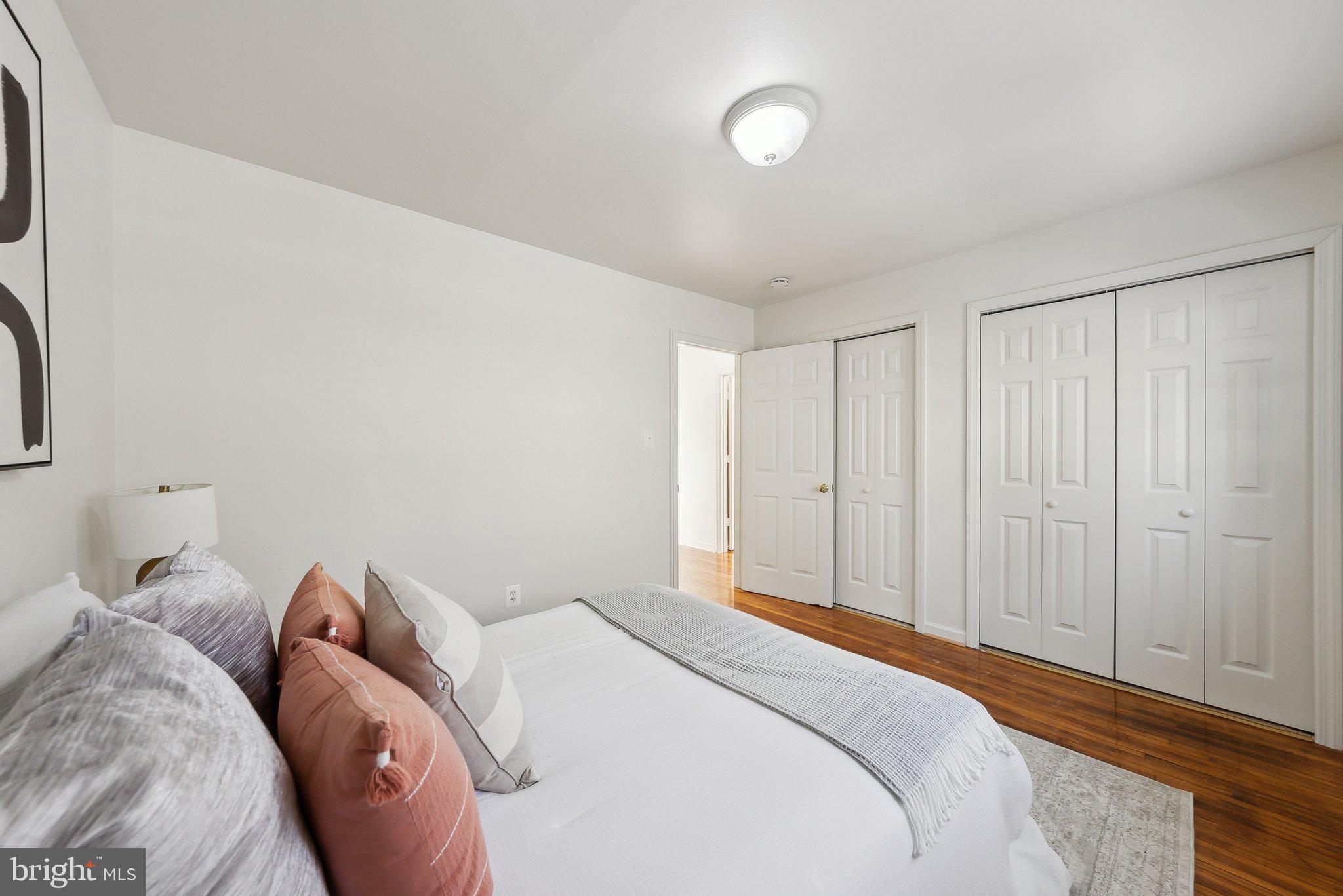 KENSINGTON - Residential