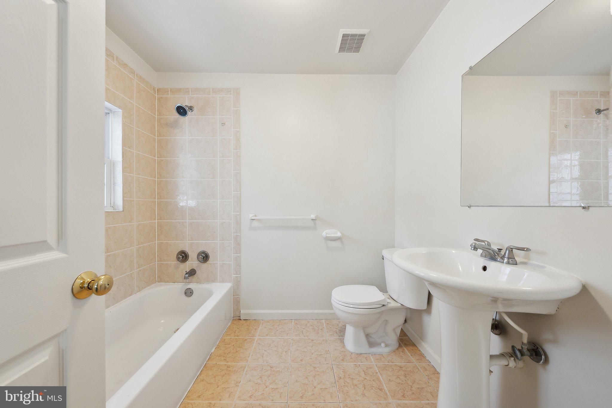 KENSINGTON - Residential