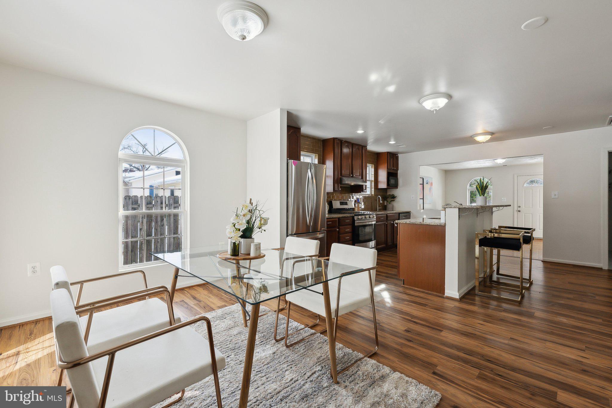 KENSINGTON - Residential