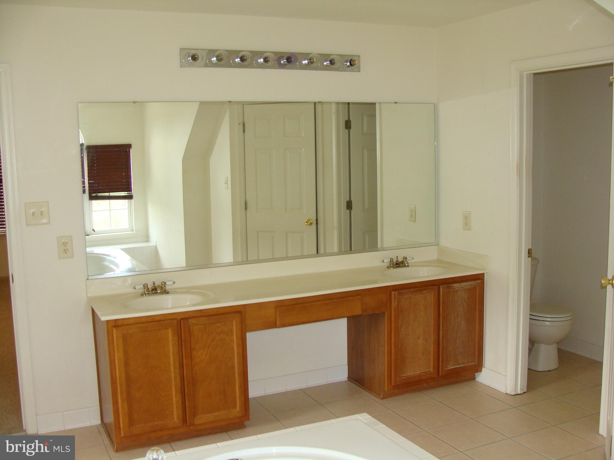 WESTWOOD RESERVE - Residential