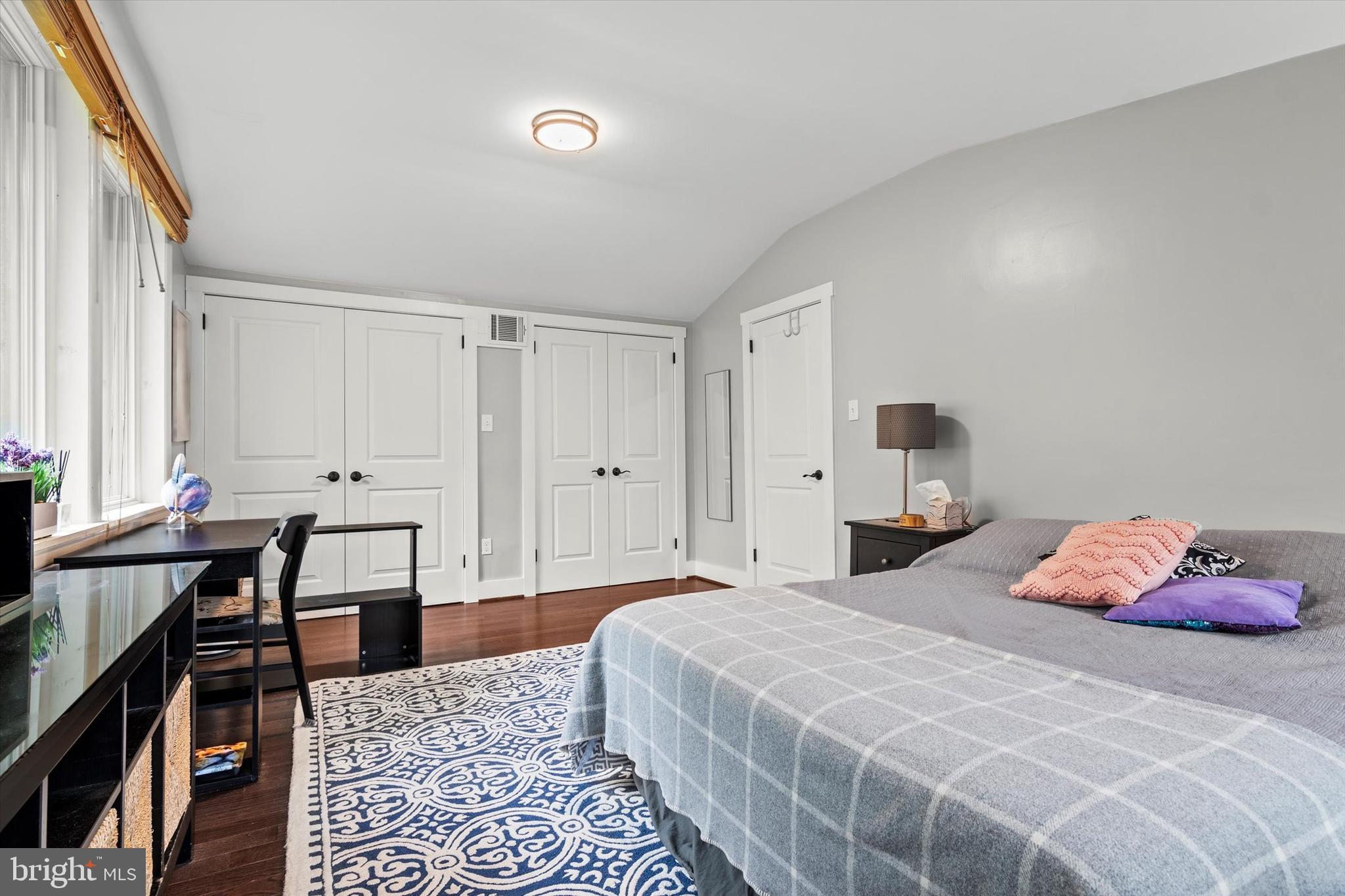 MANTUA - Residential Lease