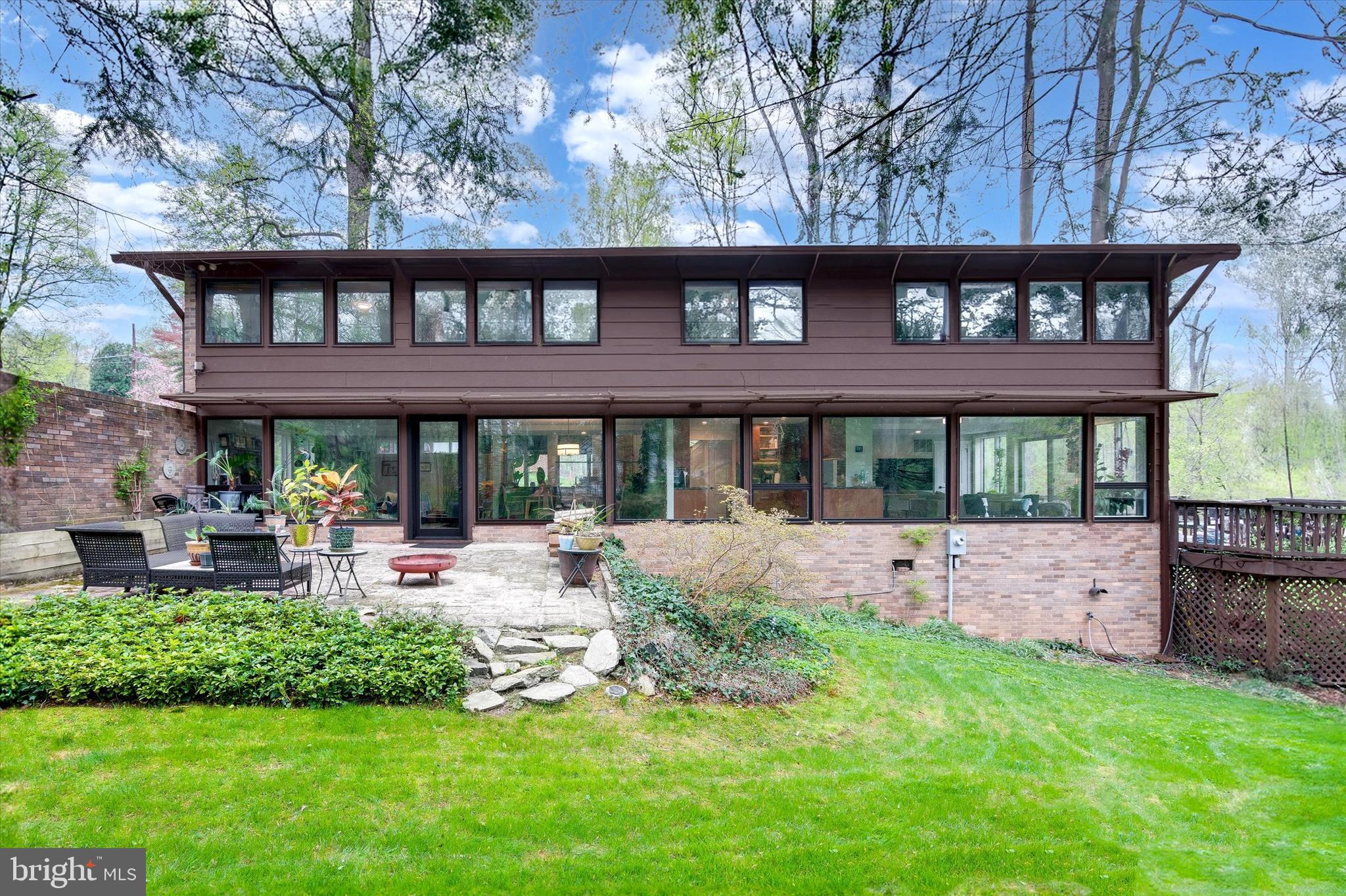 MANTUA - Residential Lease