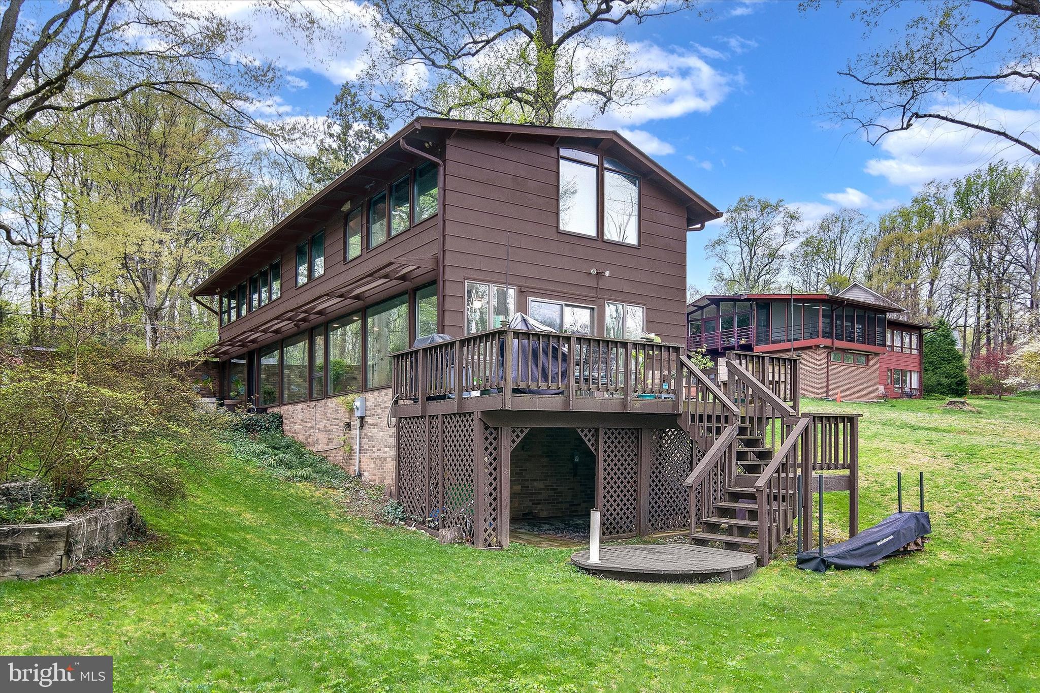 MANTUA - Residential Lease