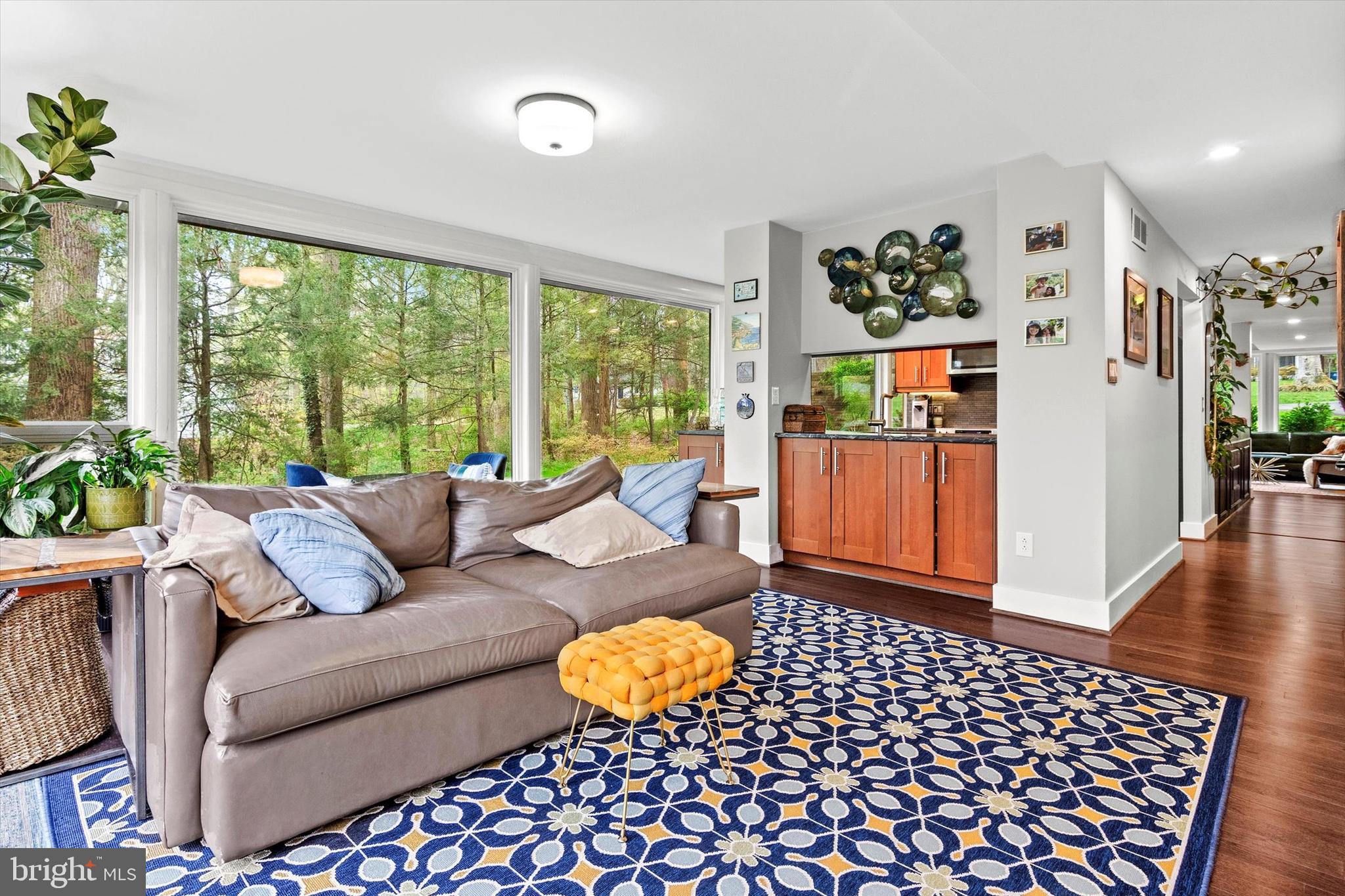 MANTUA - Residential Lease