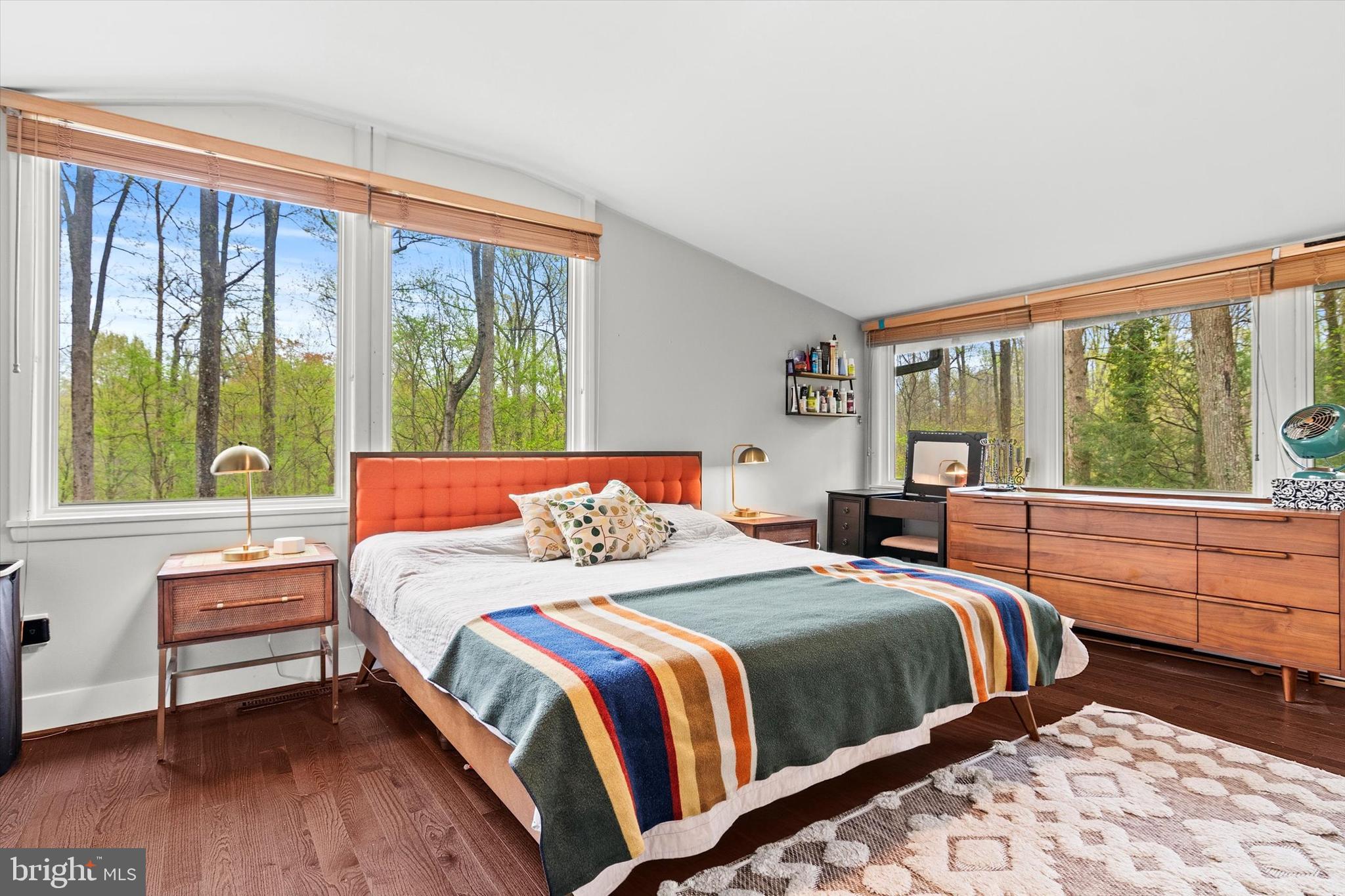 MANTUA - Residential Lease