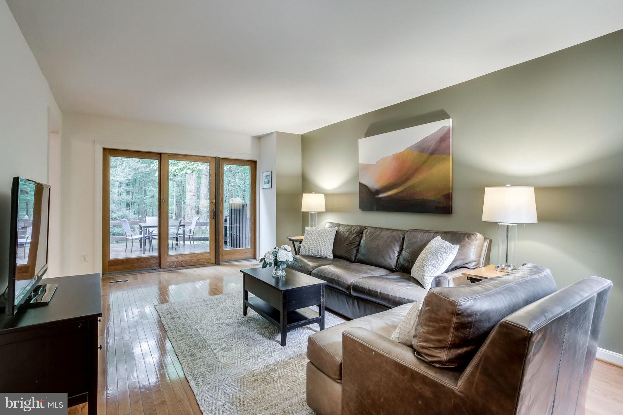 RESTON - Residential