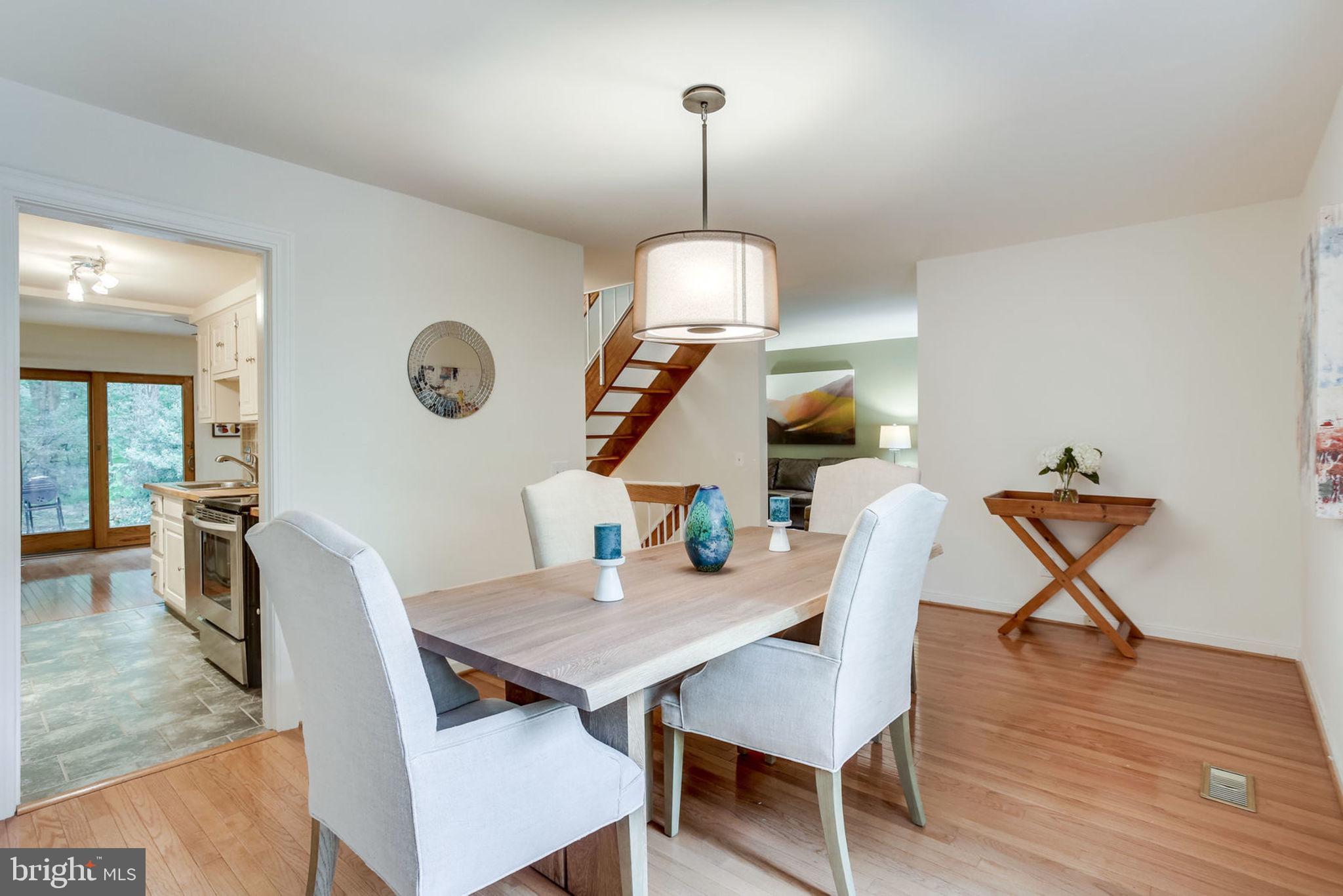 RESTON - Residential