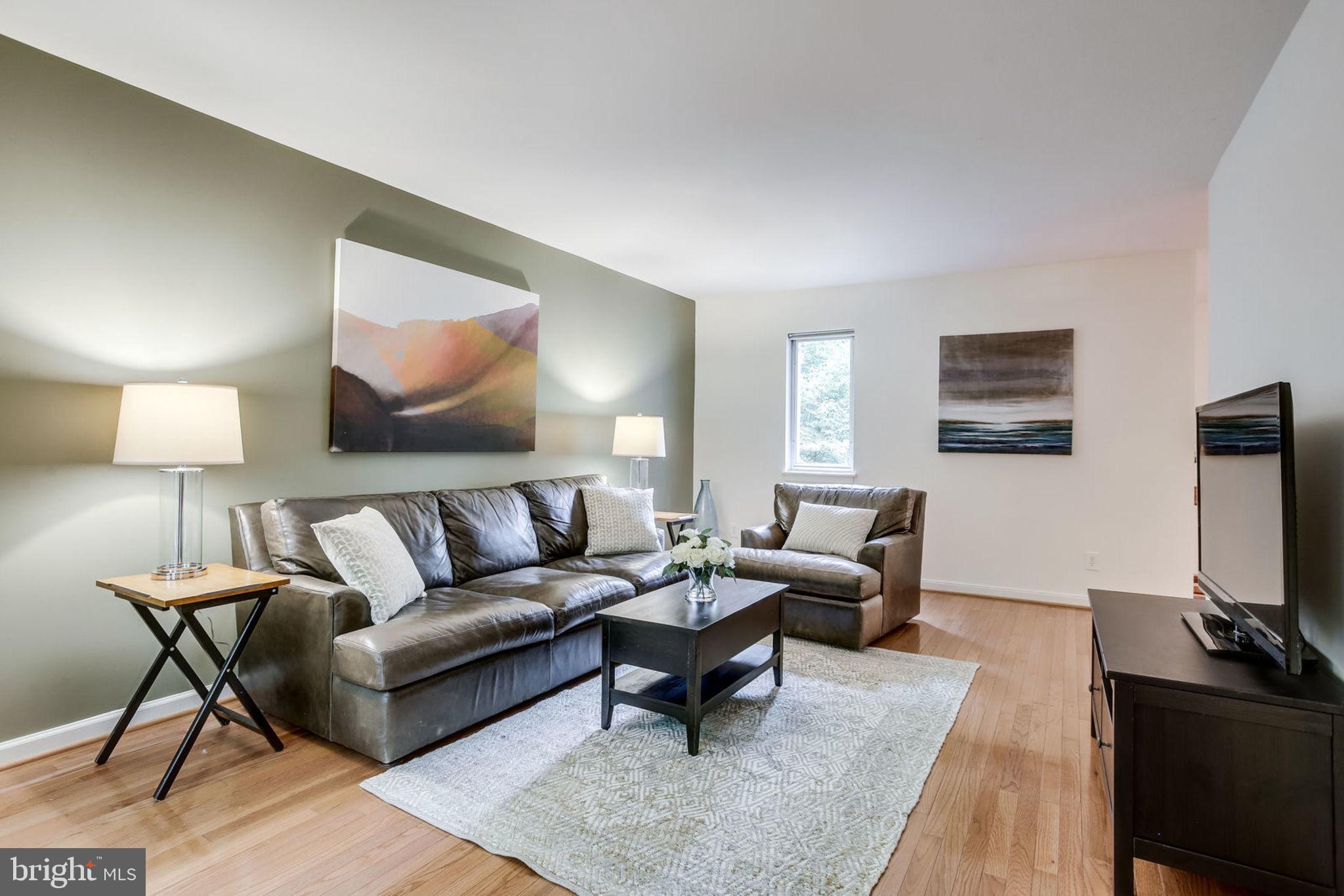 RESTON - Residential