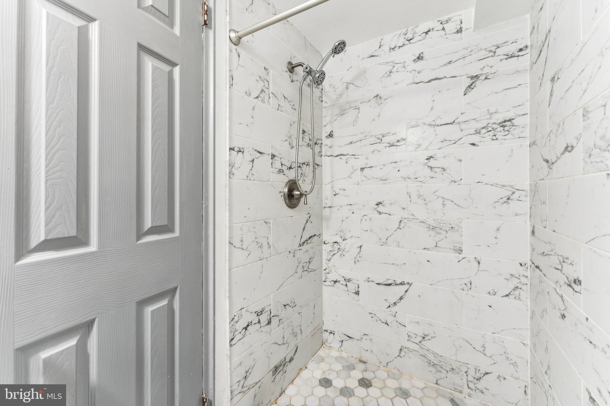 LENKINS ADDN TO ADELPHI - Residential