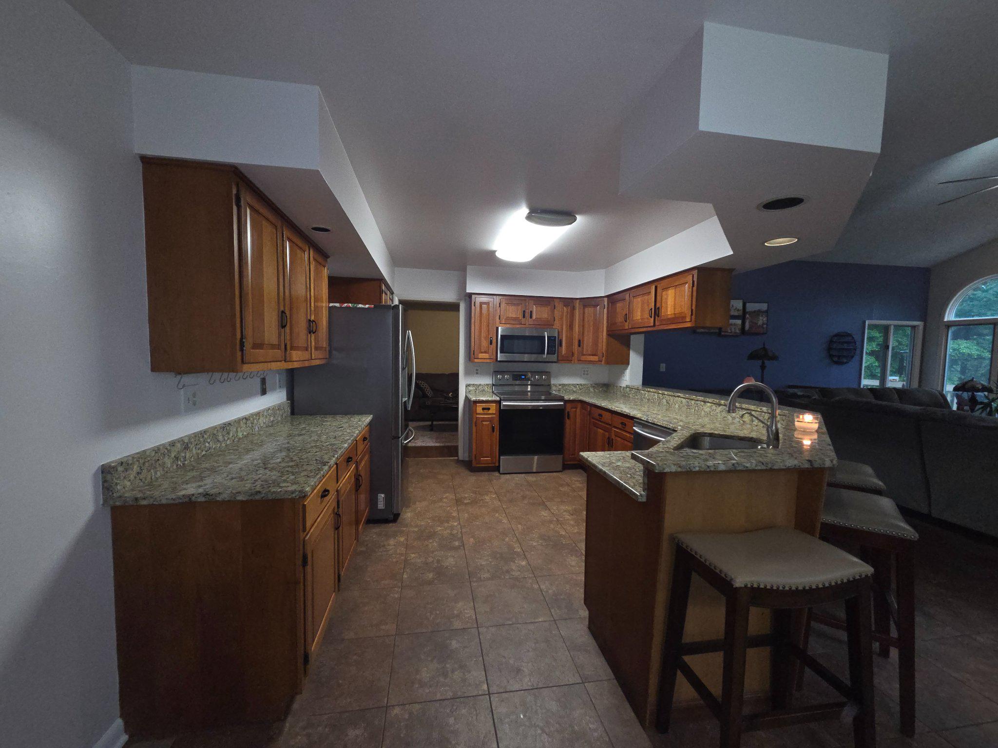 KENMAR MANOR - Residential