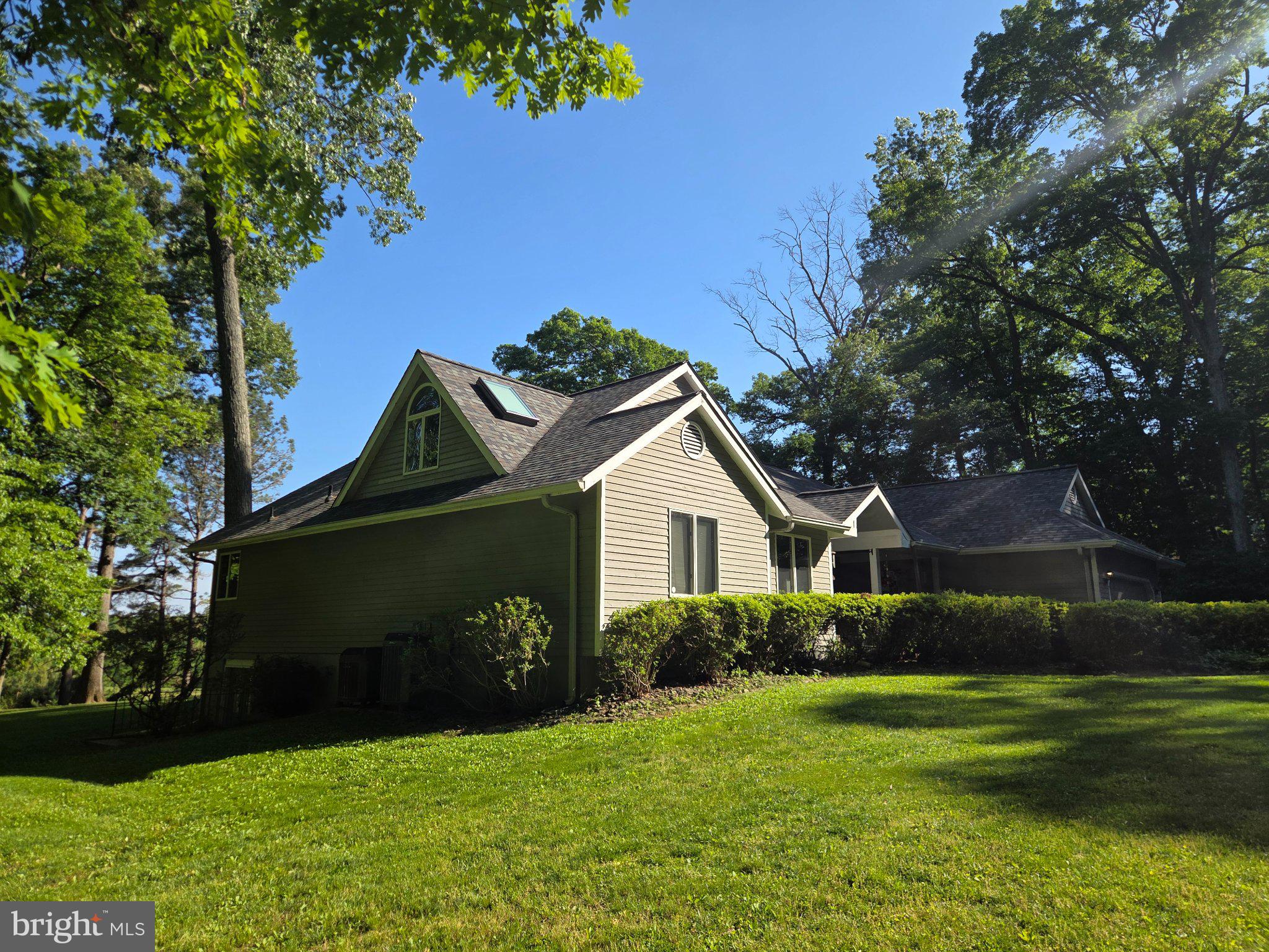 KENMAR MANOR - Residential