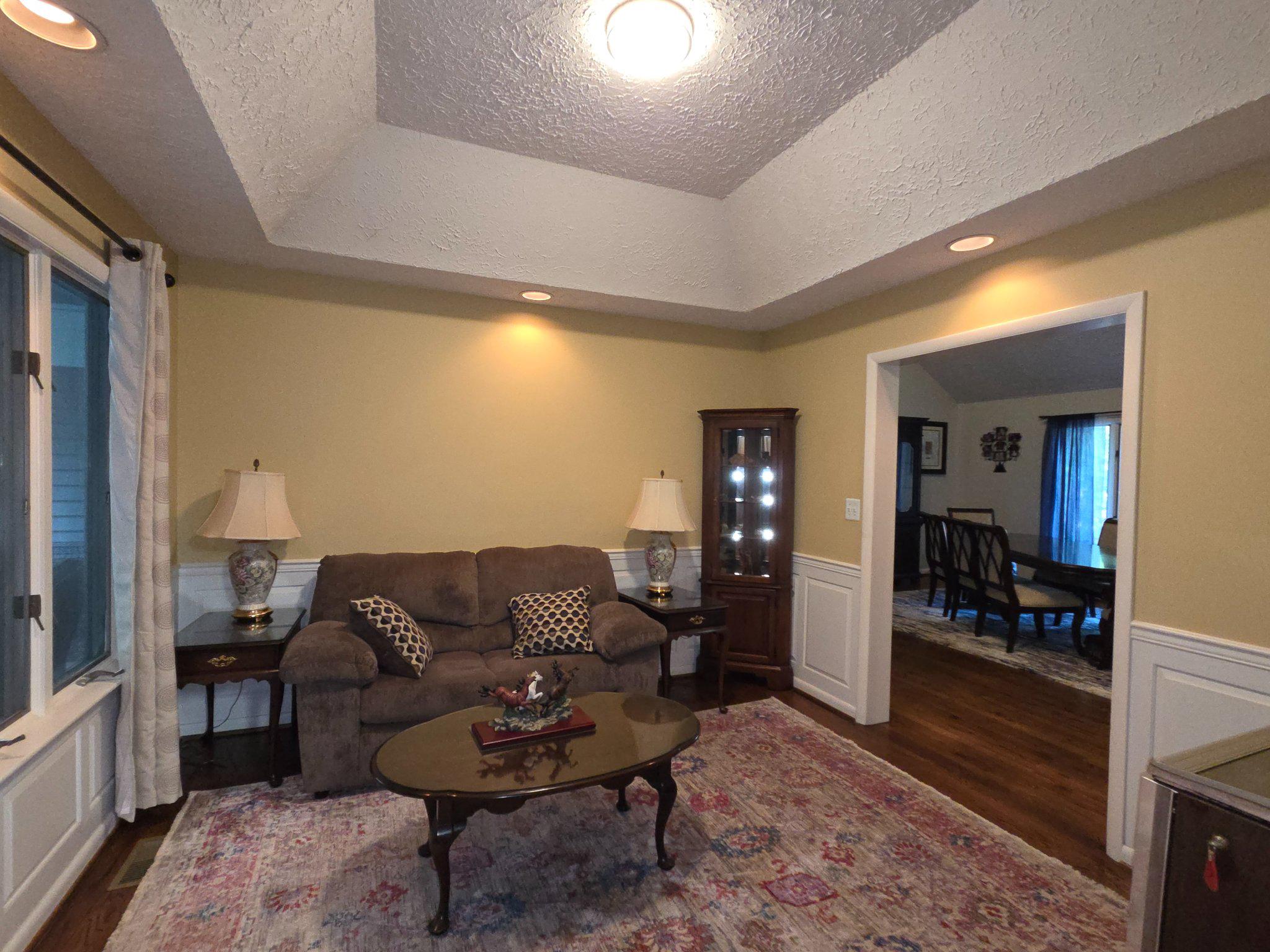 KENMAR MANOR - Residential