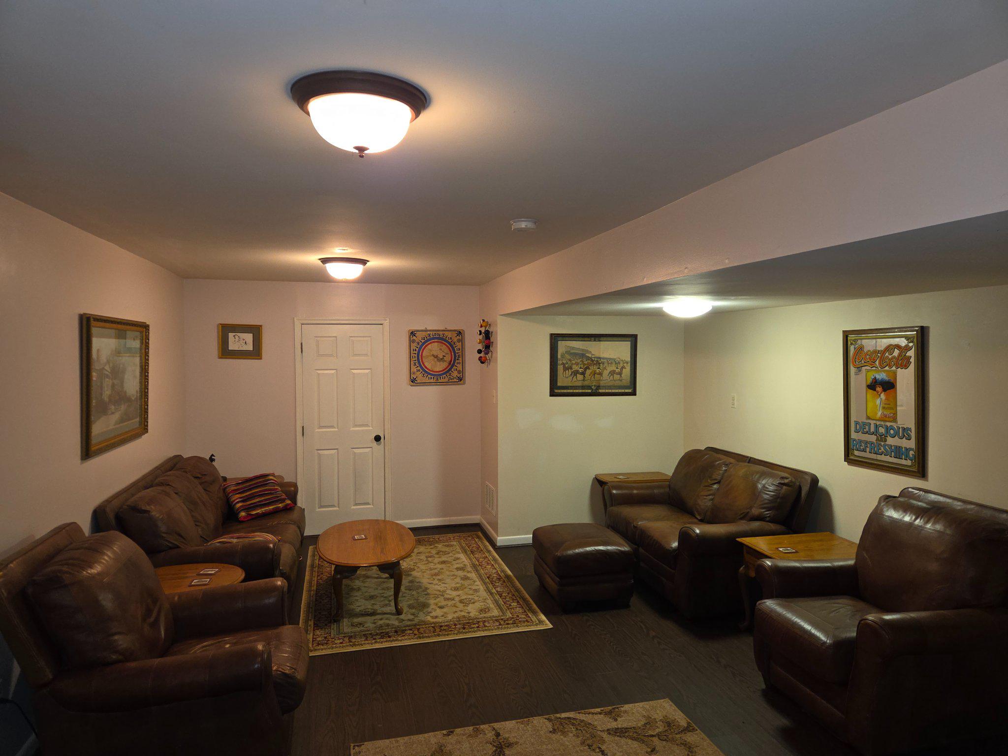 KENMAR MANOR - Residential