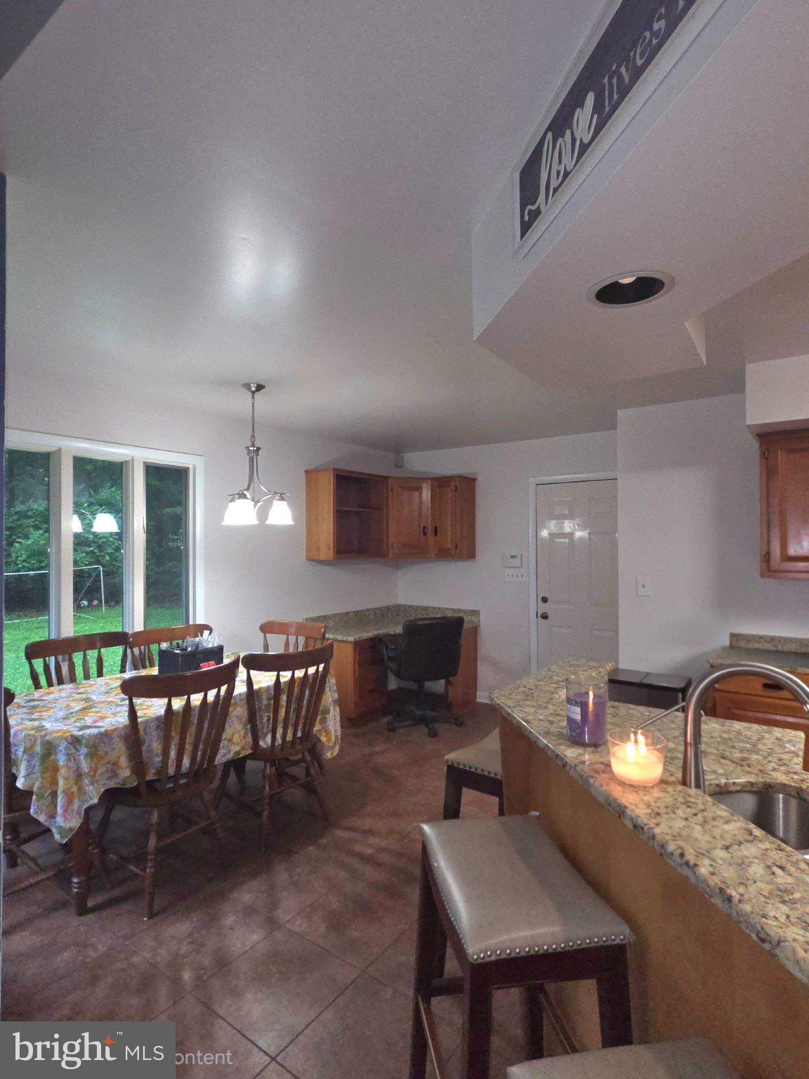 KENMAR MANOR - Residential