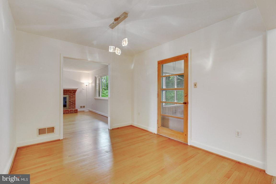 HILLANDALE FOREST - Residential