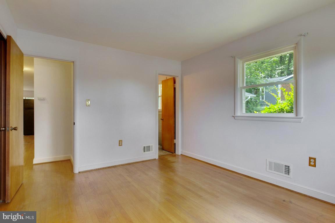 HILLANDALE FOREST - Residential