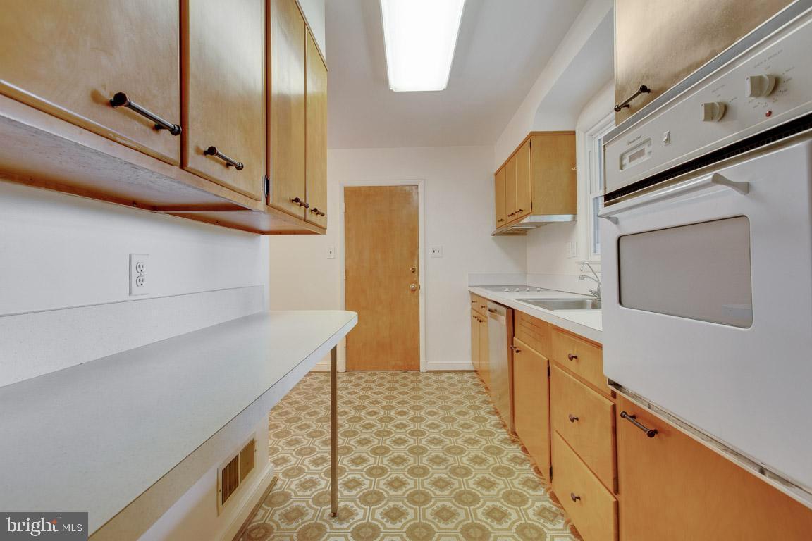 HILLANDALE FOREST - Residential