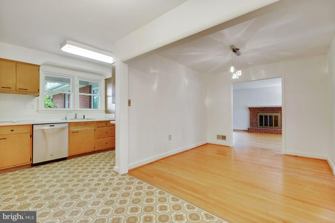 HILLANDALE FOREST - Residential