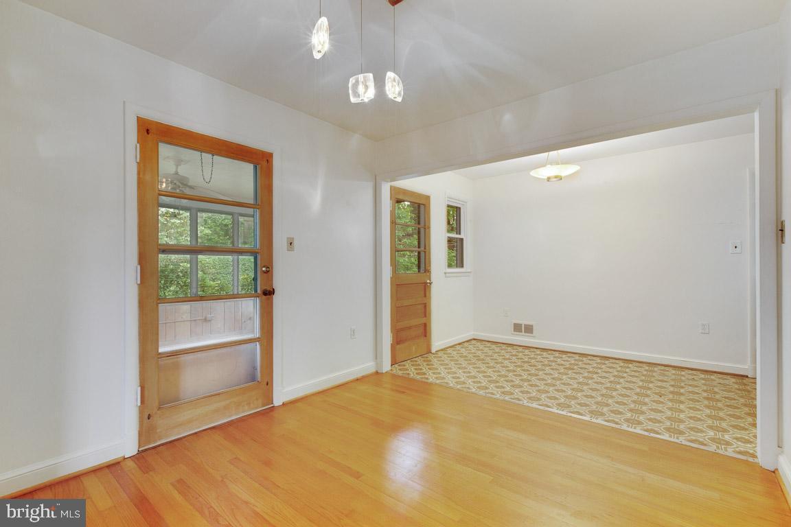 HILLANDALE FOREST - Residential