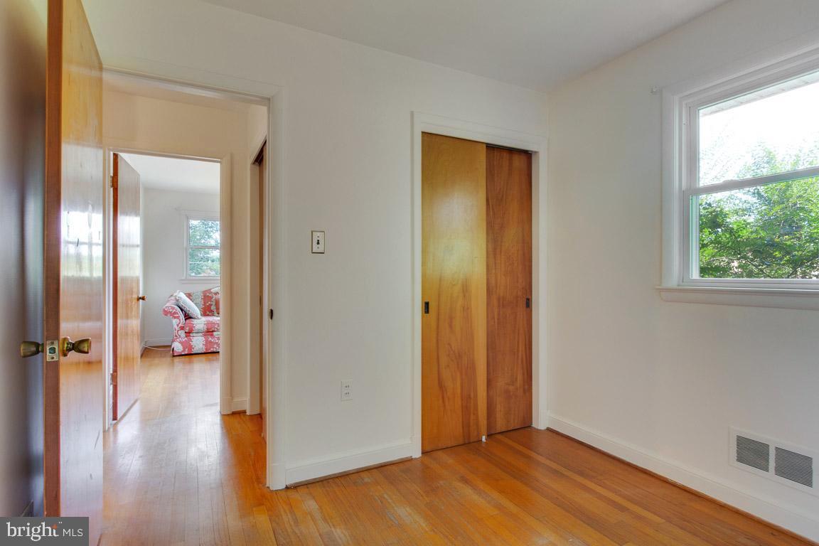 HILLANDALE FOREST - Residential