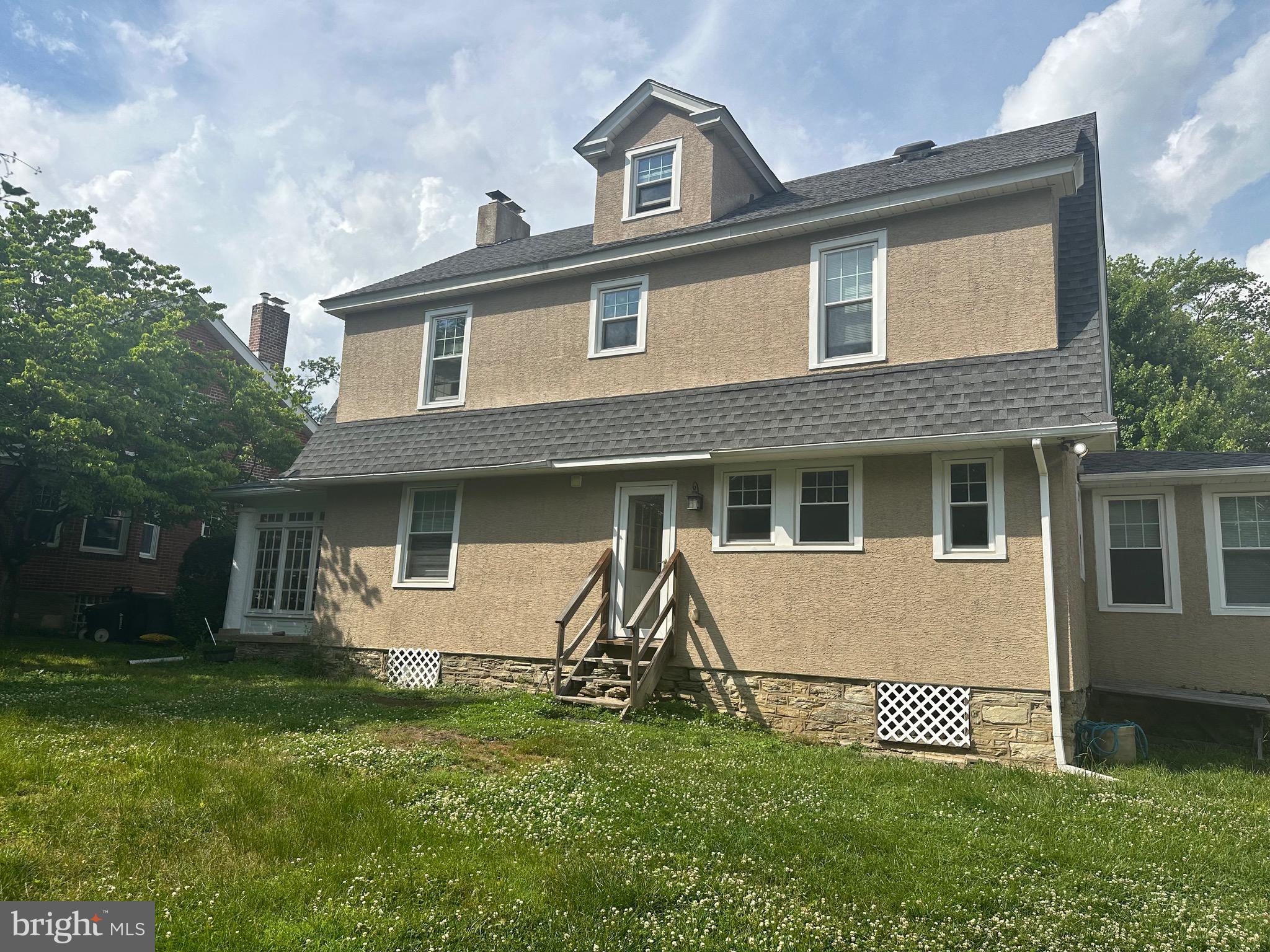 GLENSIDE - Residential Lease