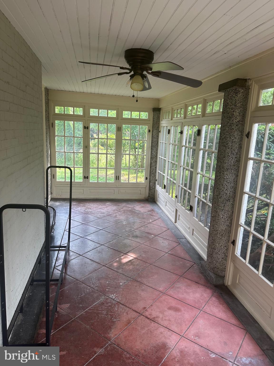 GLENSIDE - Residential Lease