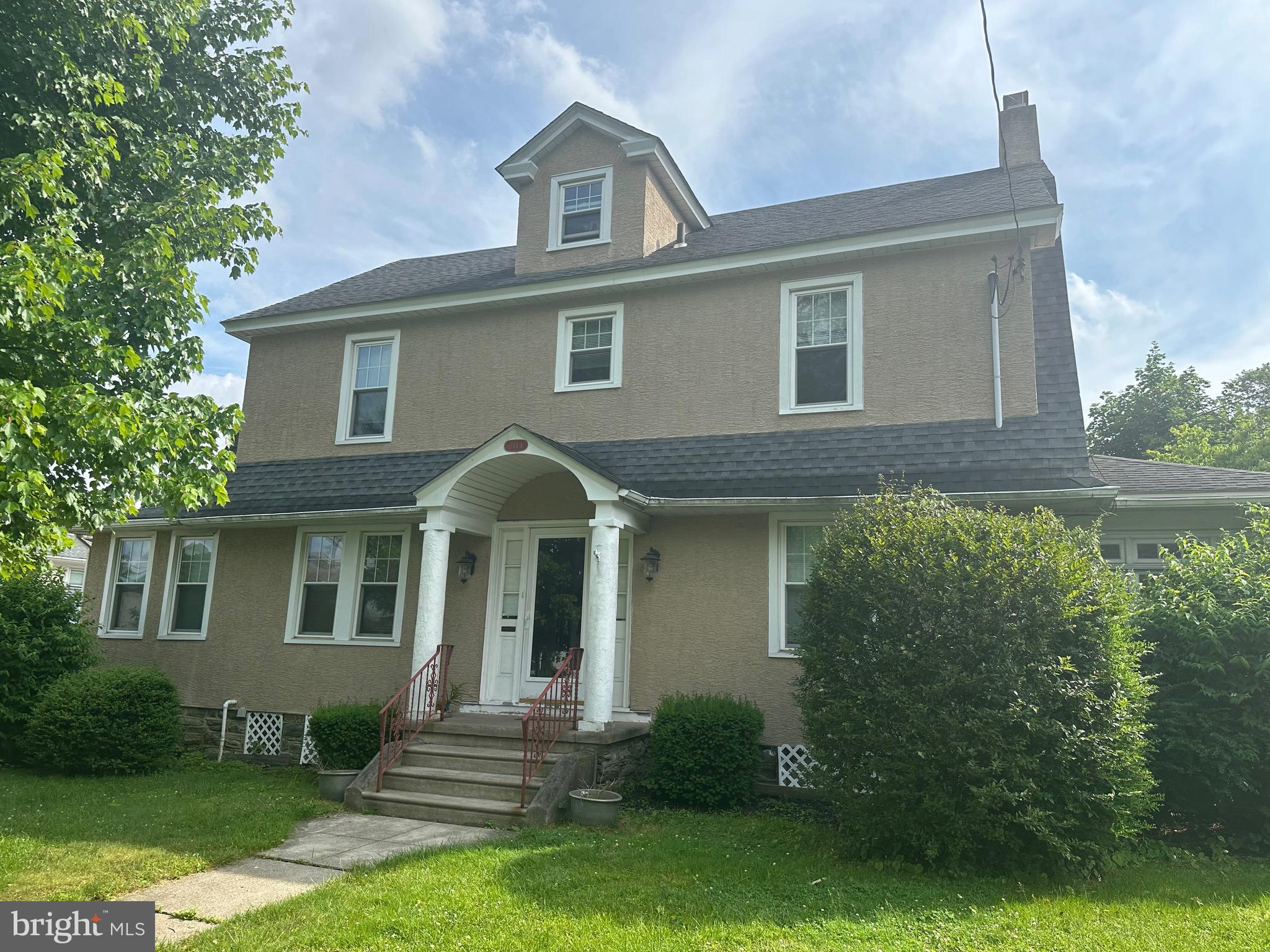 GLENSIDE - Residential Lease