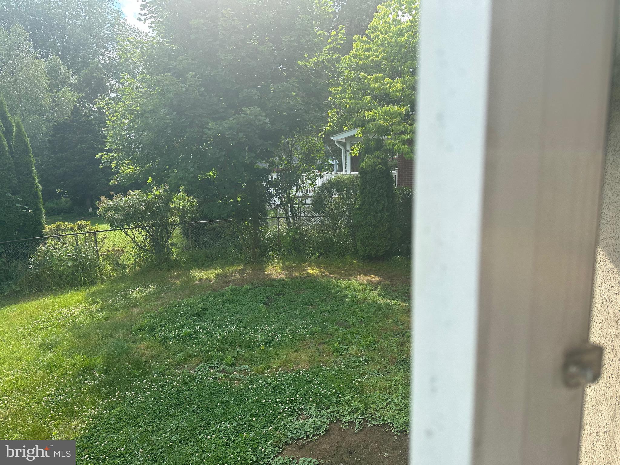 GLENSIDE - Residential Lease