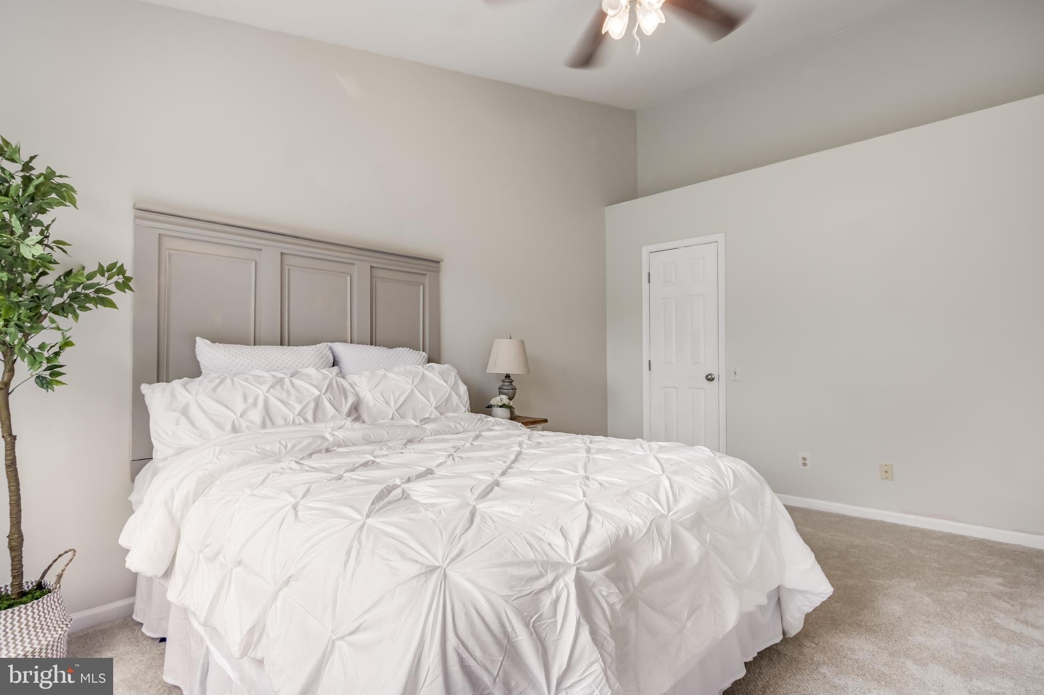 BULL RUN CONDO - Residential