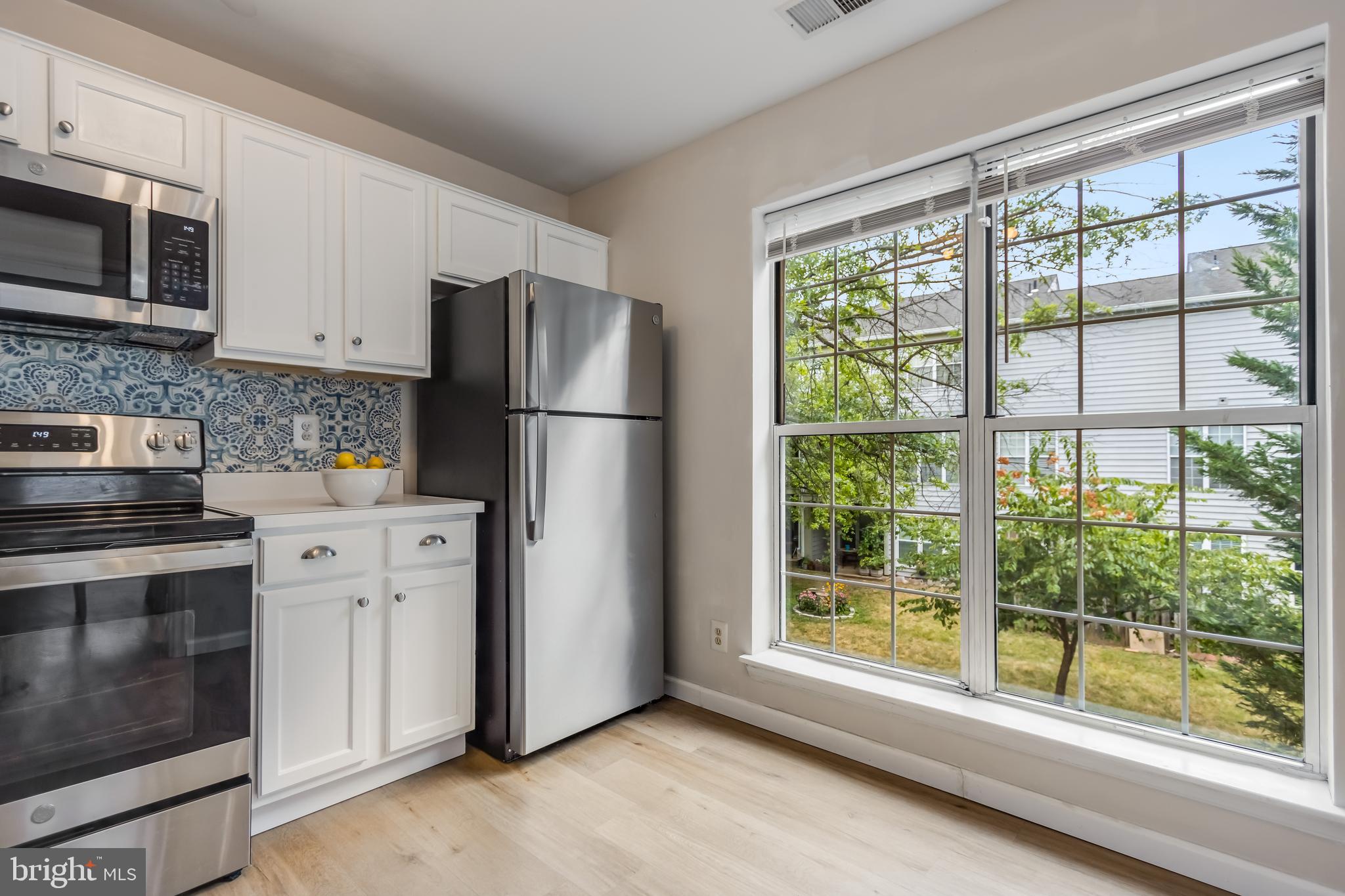 BULL RUN CONDO - Residential