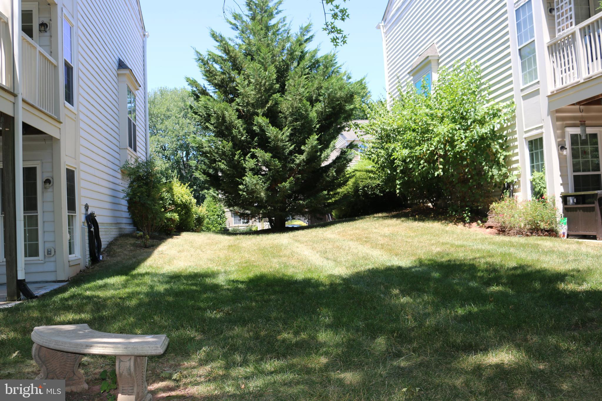 BULL RUN CONDO - Residential