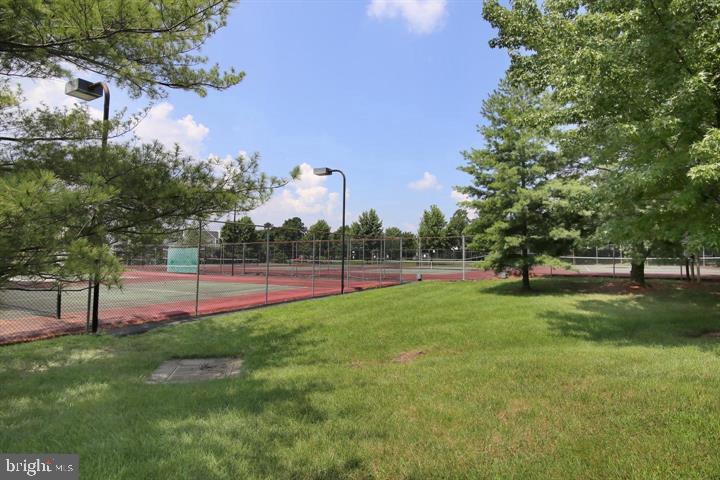 BULL RUN CONDO - Residential