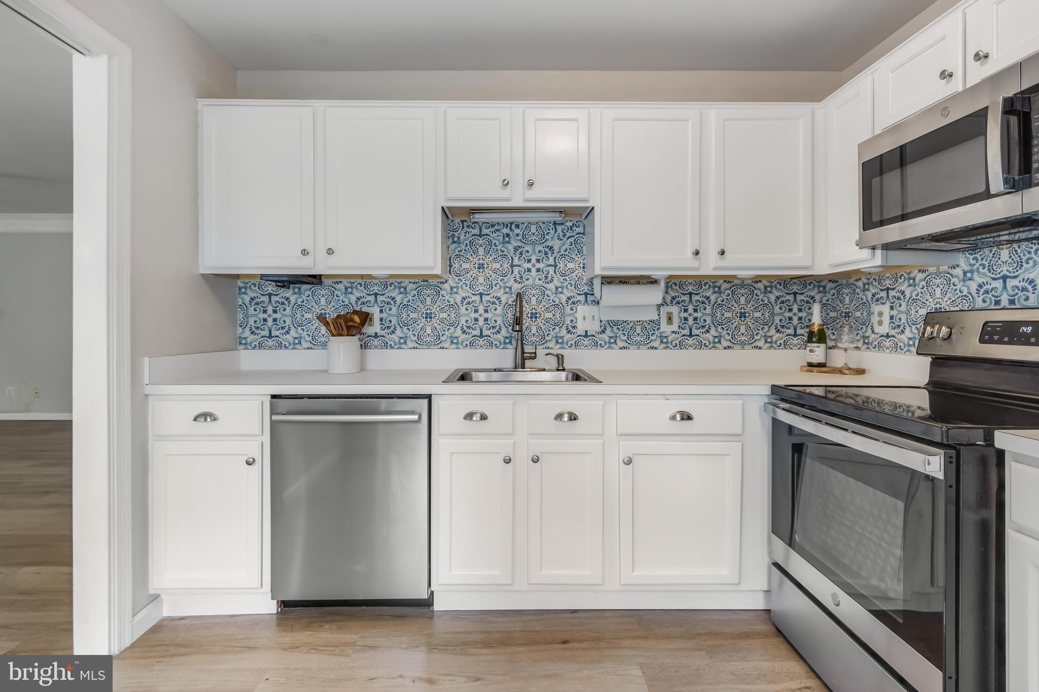 BULL RUN CONDO - Residential