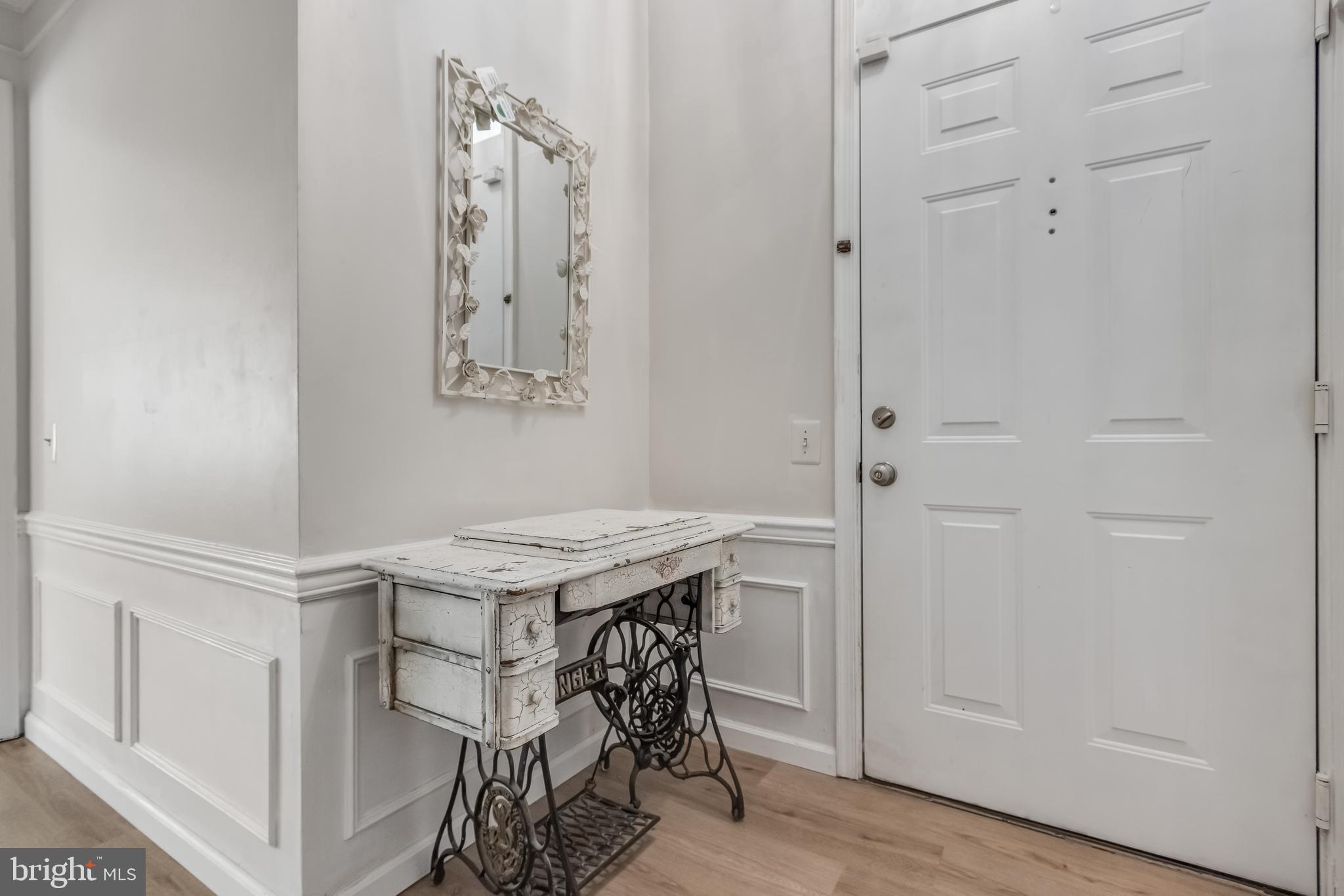 BULL RUN CONDO - Residential