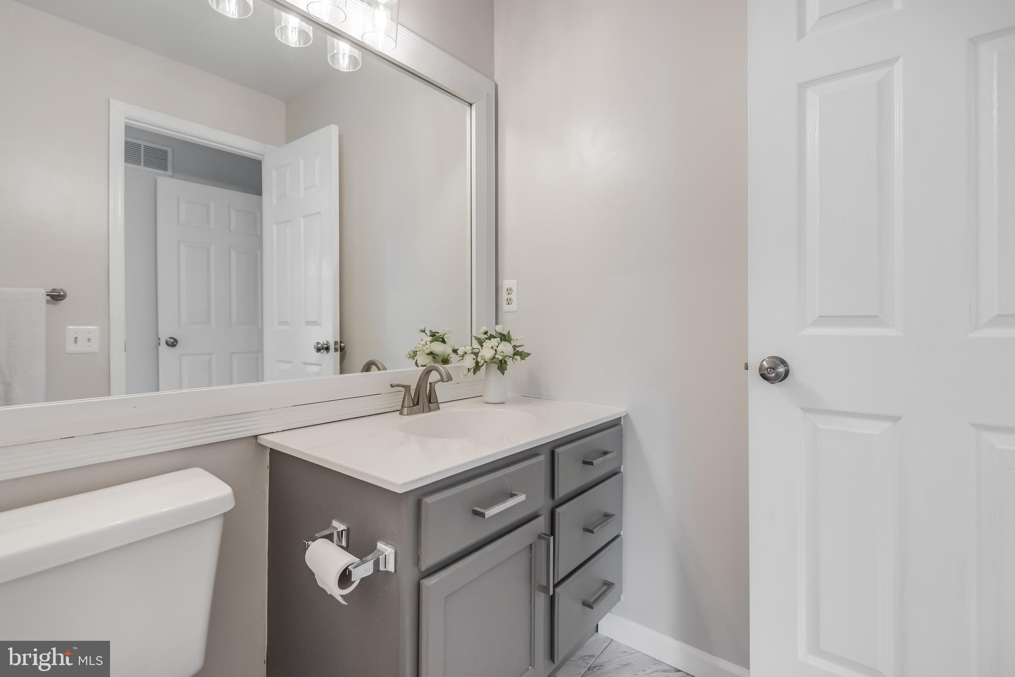 BULL RUN CONDO - Residential