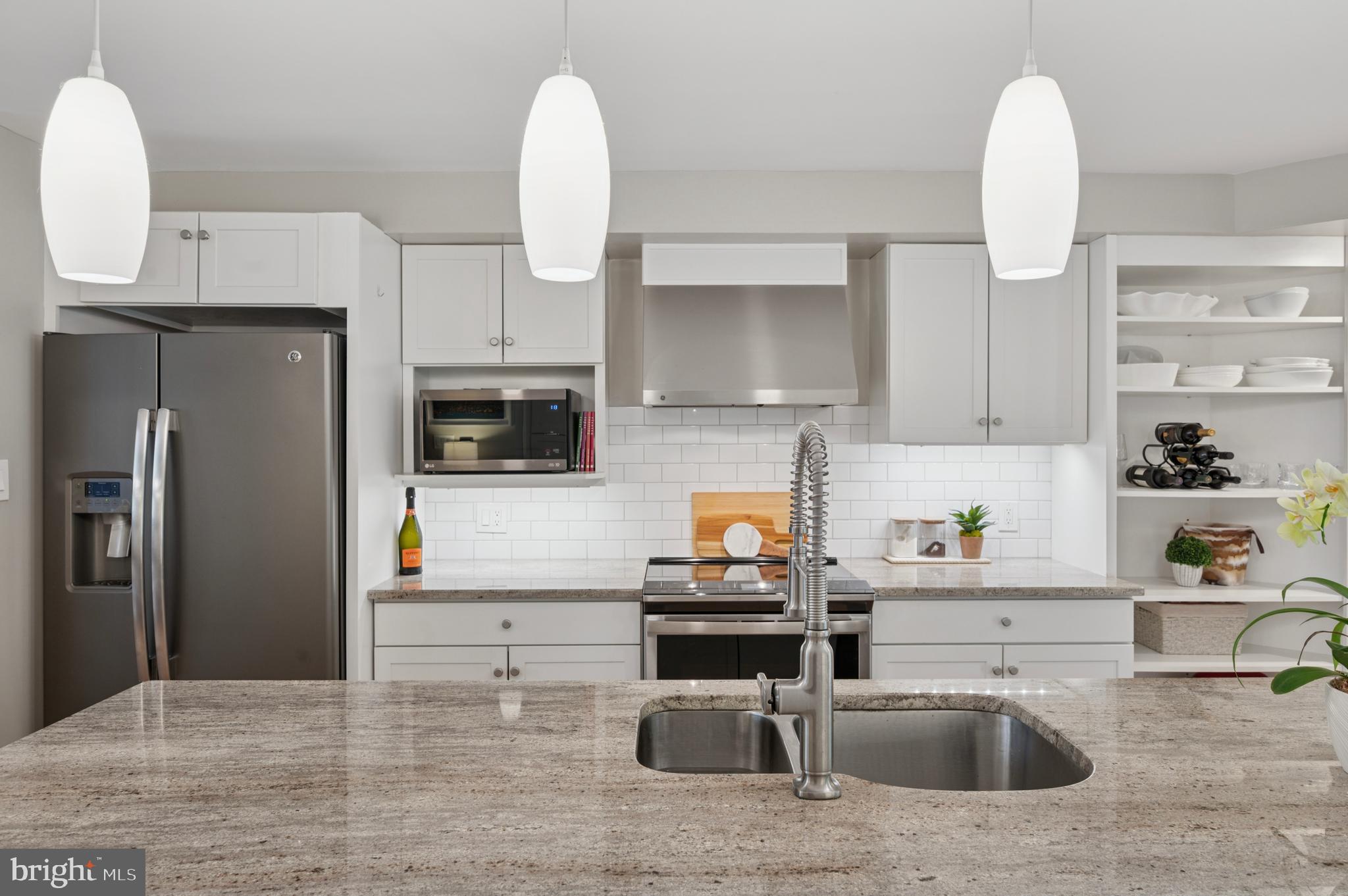 WASHINGTON SQ WEST - Residential