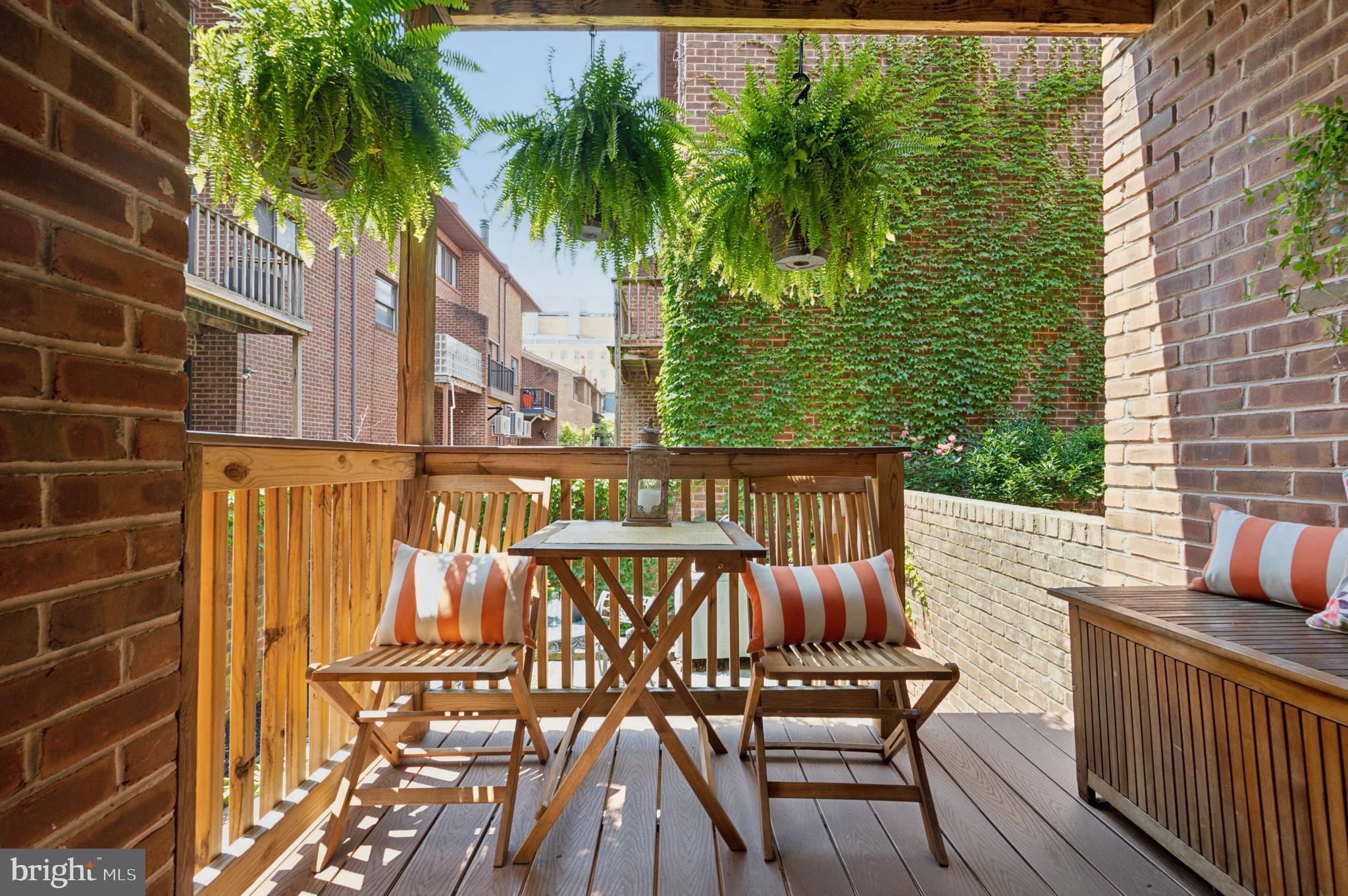 WASHINGTON SQ WEST - Residential