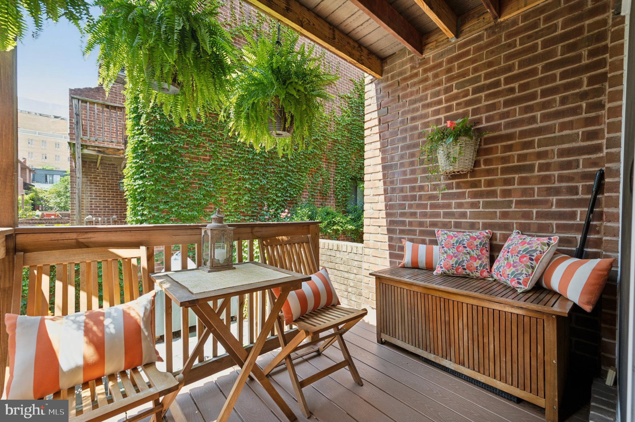 WASHINGTON SQ WEST - Residential