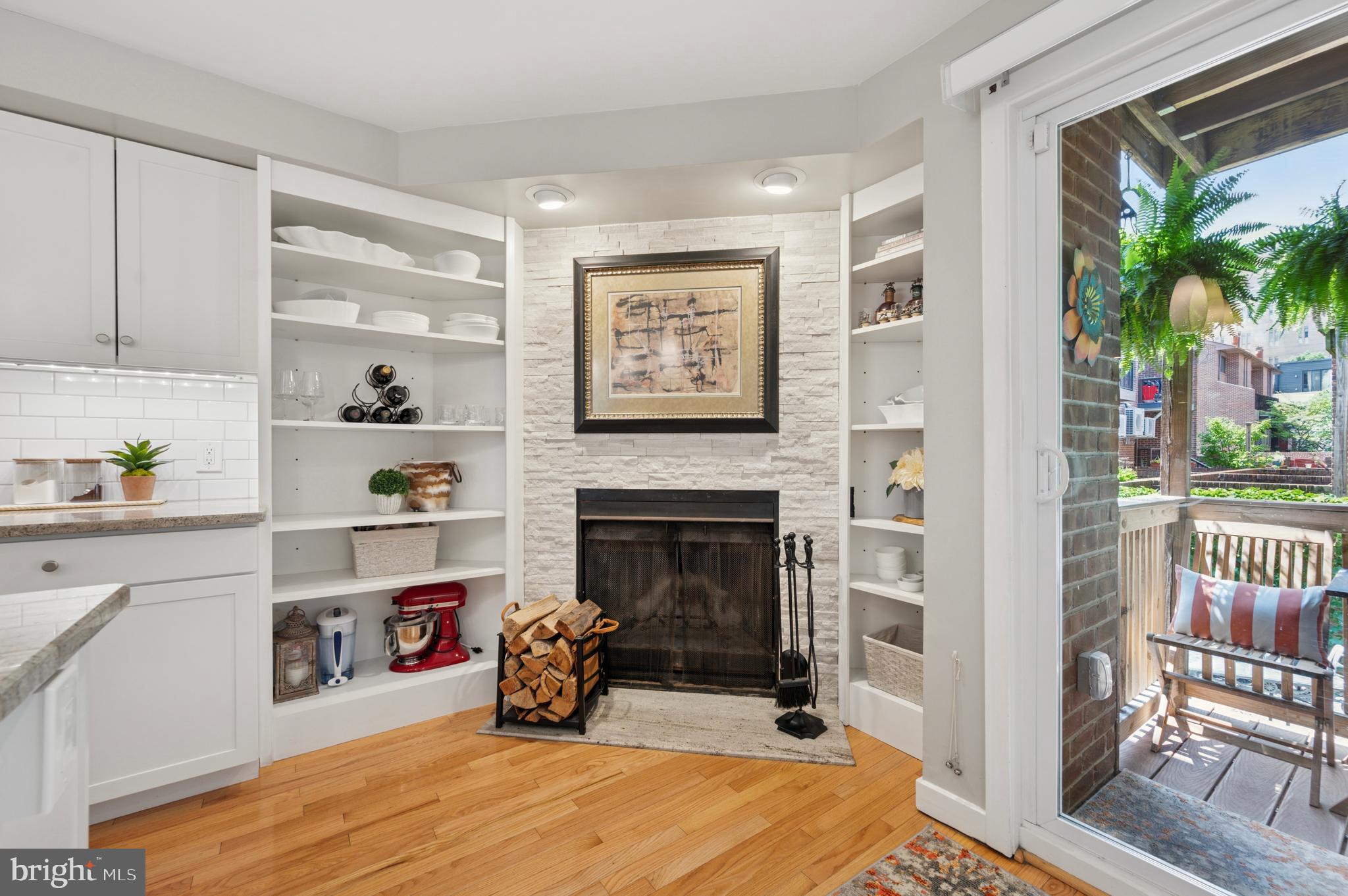 WASHINGTON SQ WEST - Residential