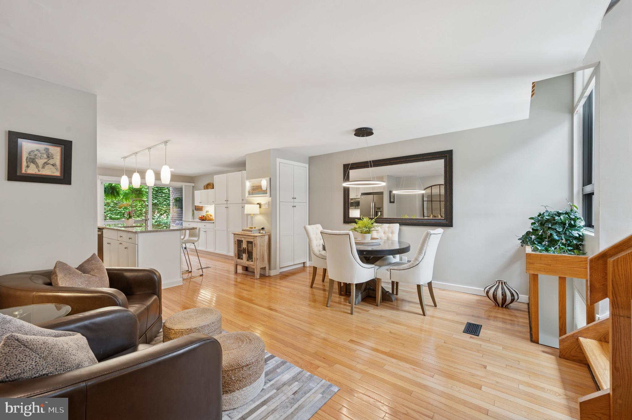 WASHINGTON SQ WEST - Residential