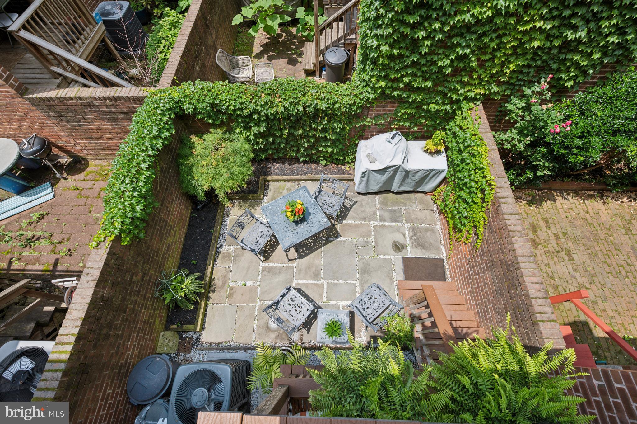 WASHINGTON SQ WEST - Residential