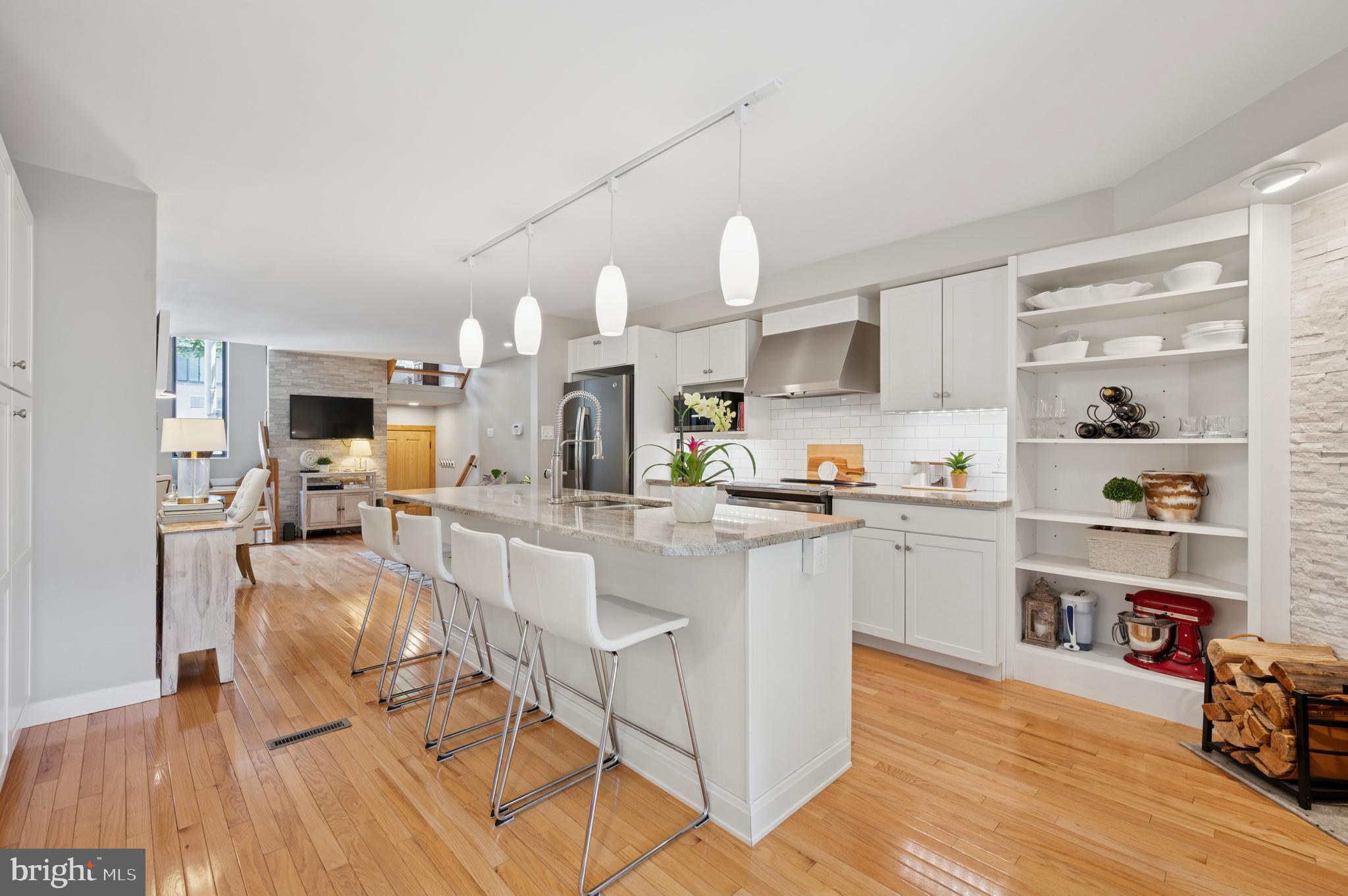 WASHINGTON SQ WEST - Residential