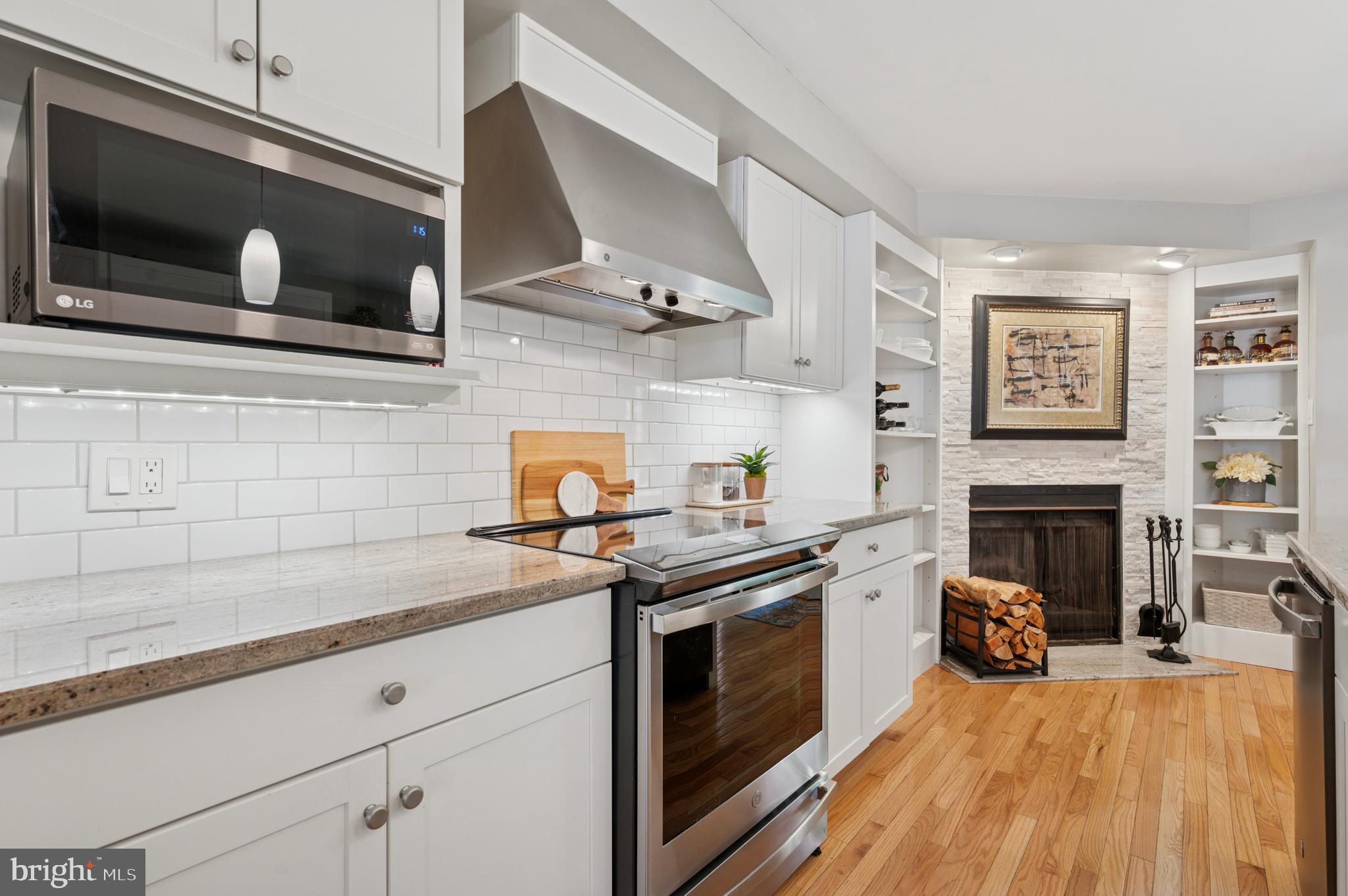 WASHINGTON SQ WEST - Residential