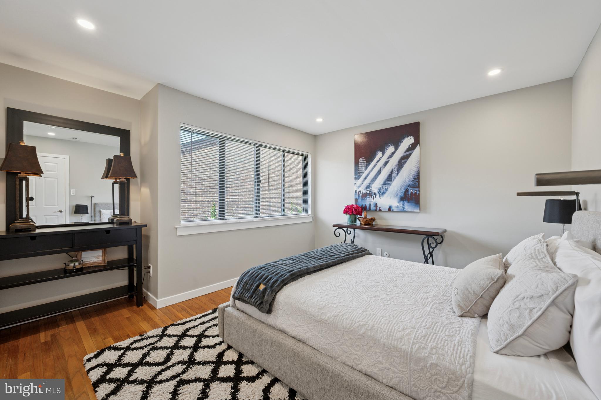 WASHINGTON SQ WEST - Residential