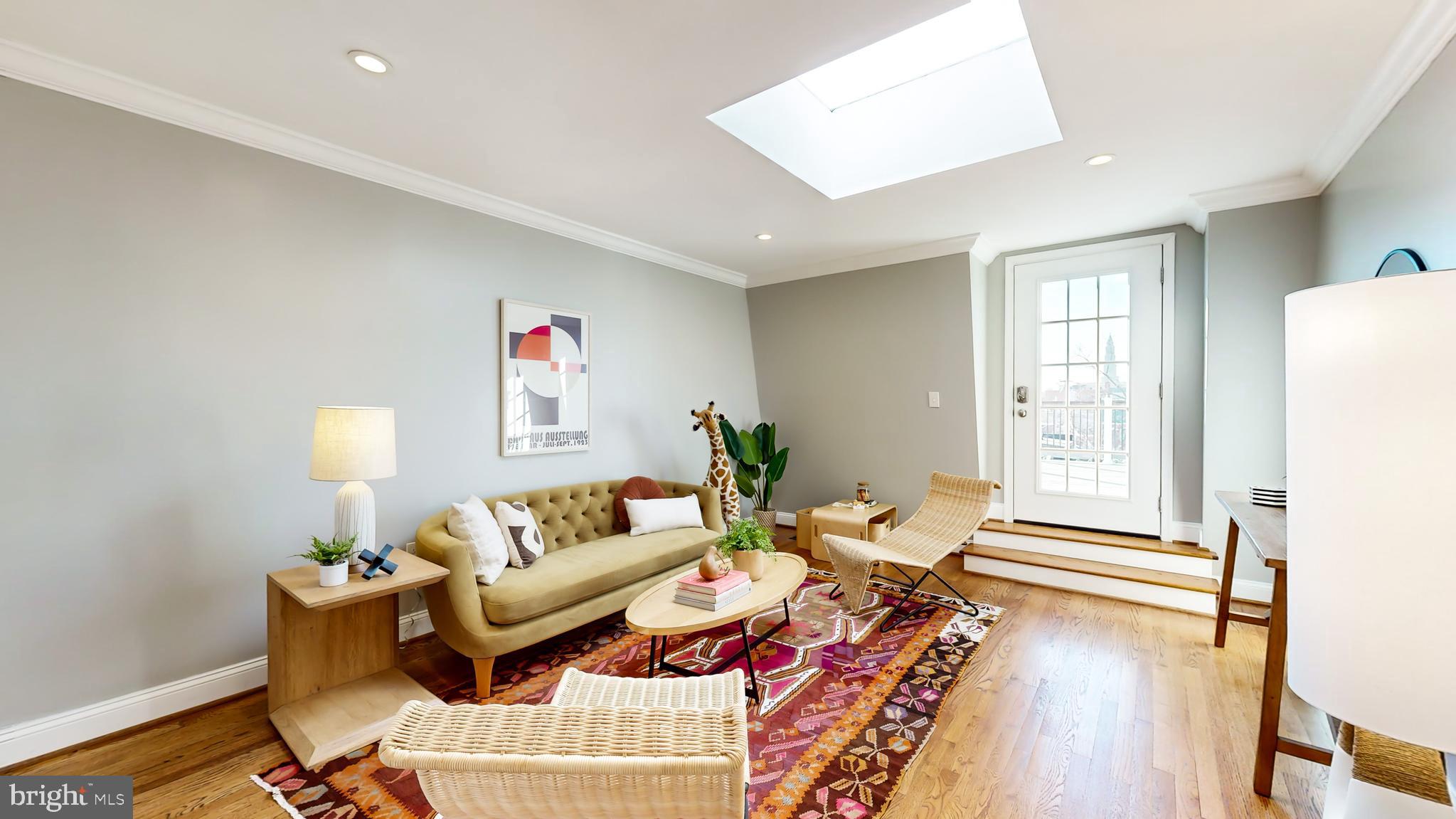 OLD TOWN ALEXANDRIA - Residential