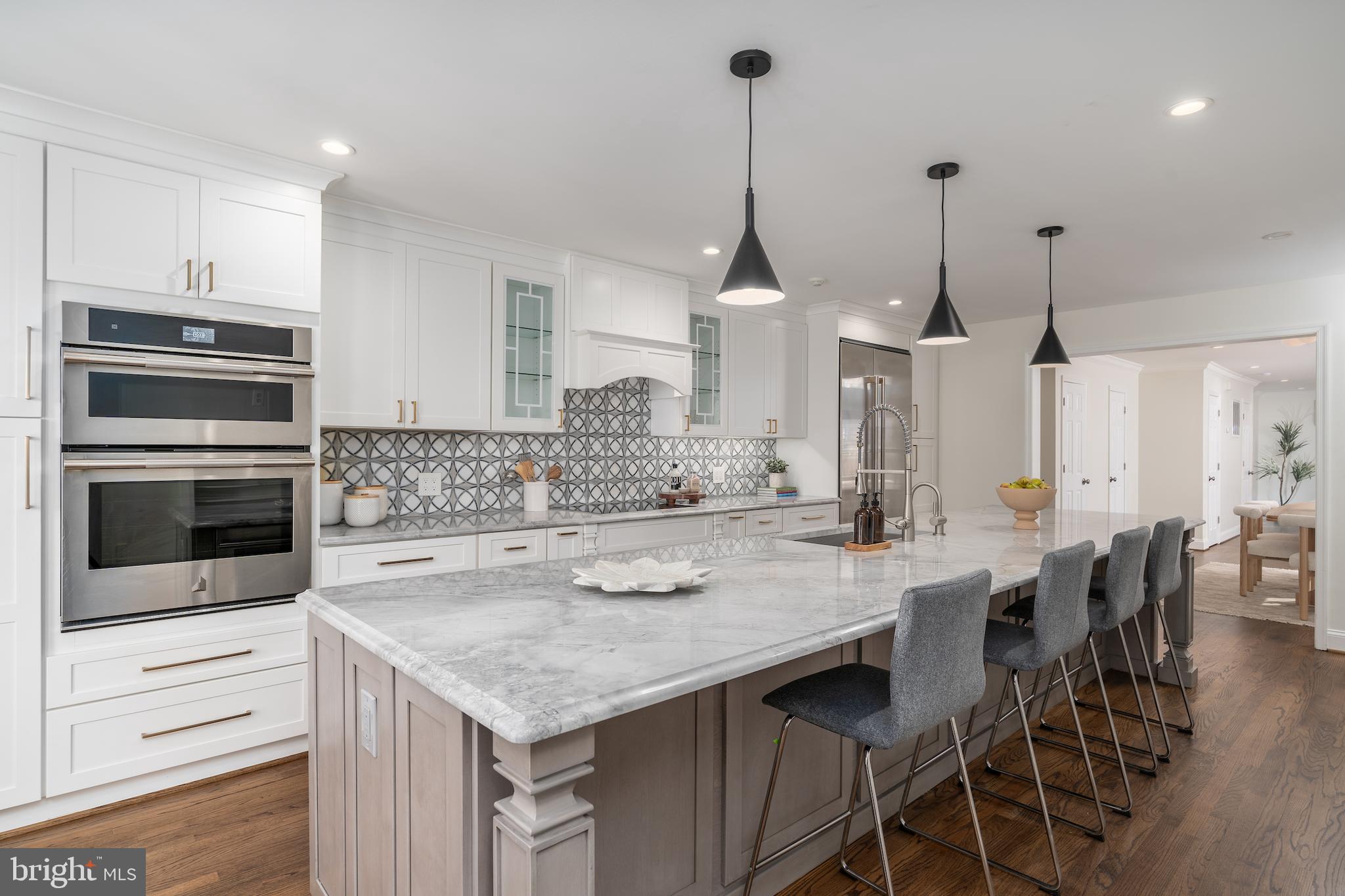 OLD TOWN ALEXANDRIA - Residential