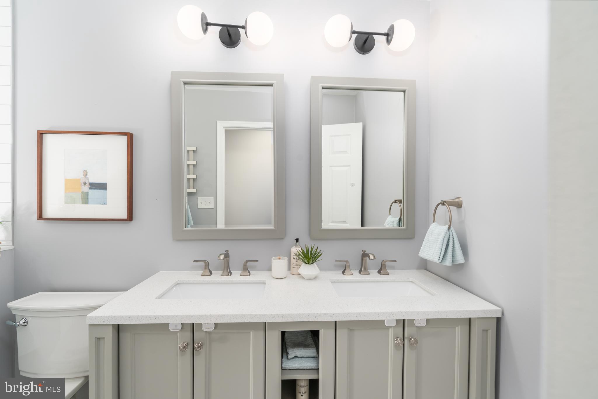 OLD TOWN ALEXANDRIA - Residential