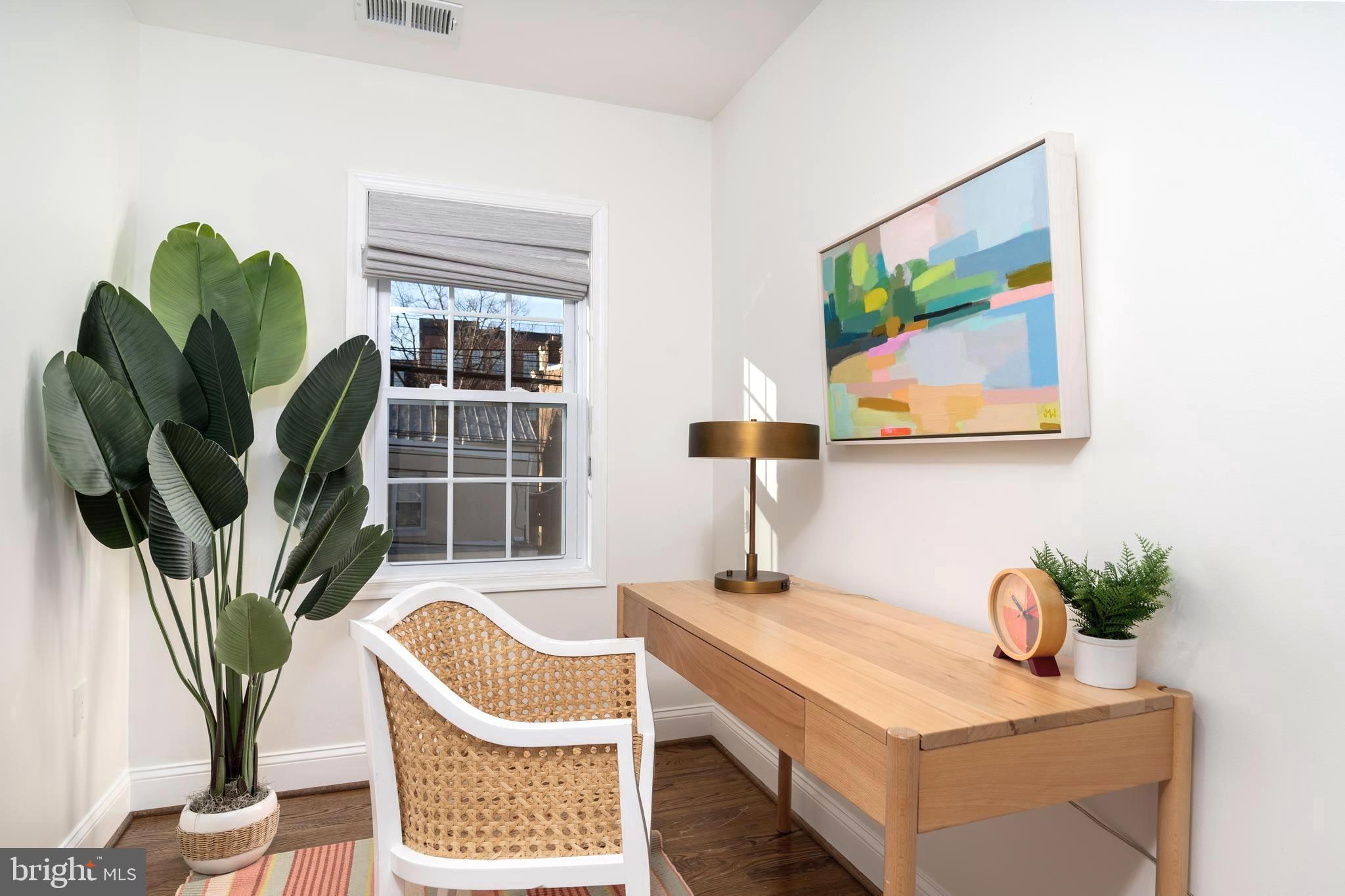 OLD TOWN ALEXANDRIA - Residential