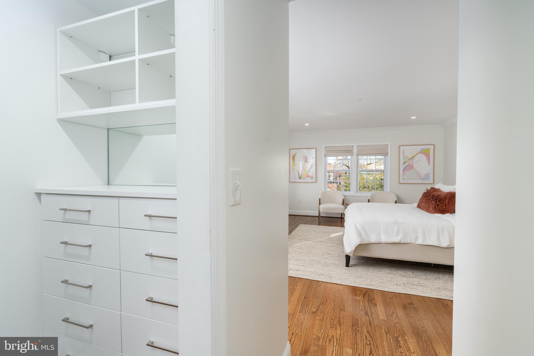 OLD TOWN ALEXANDRIA - Residential