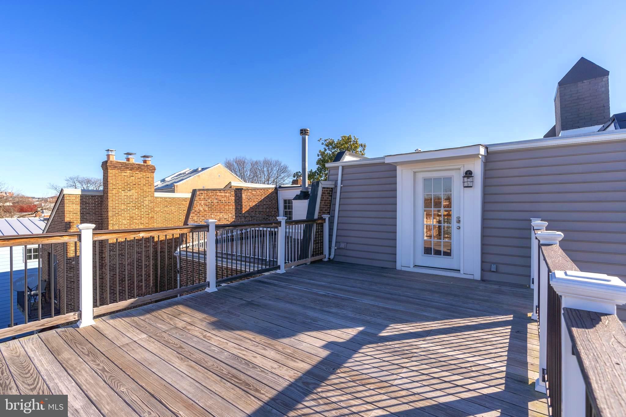 OLD TOWN ALEXANDRIA - Residential